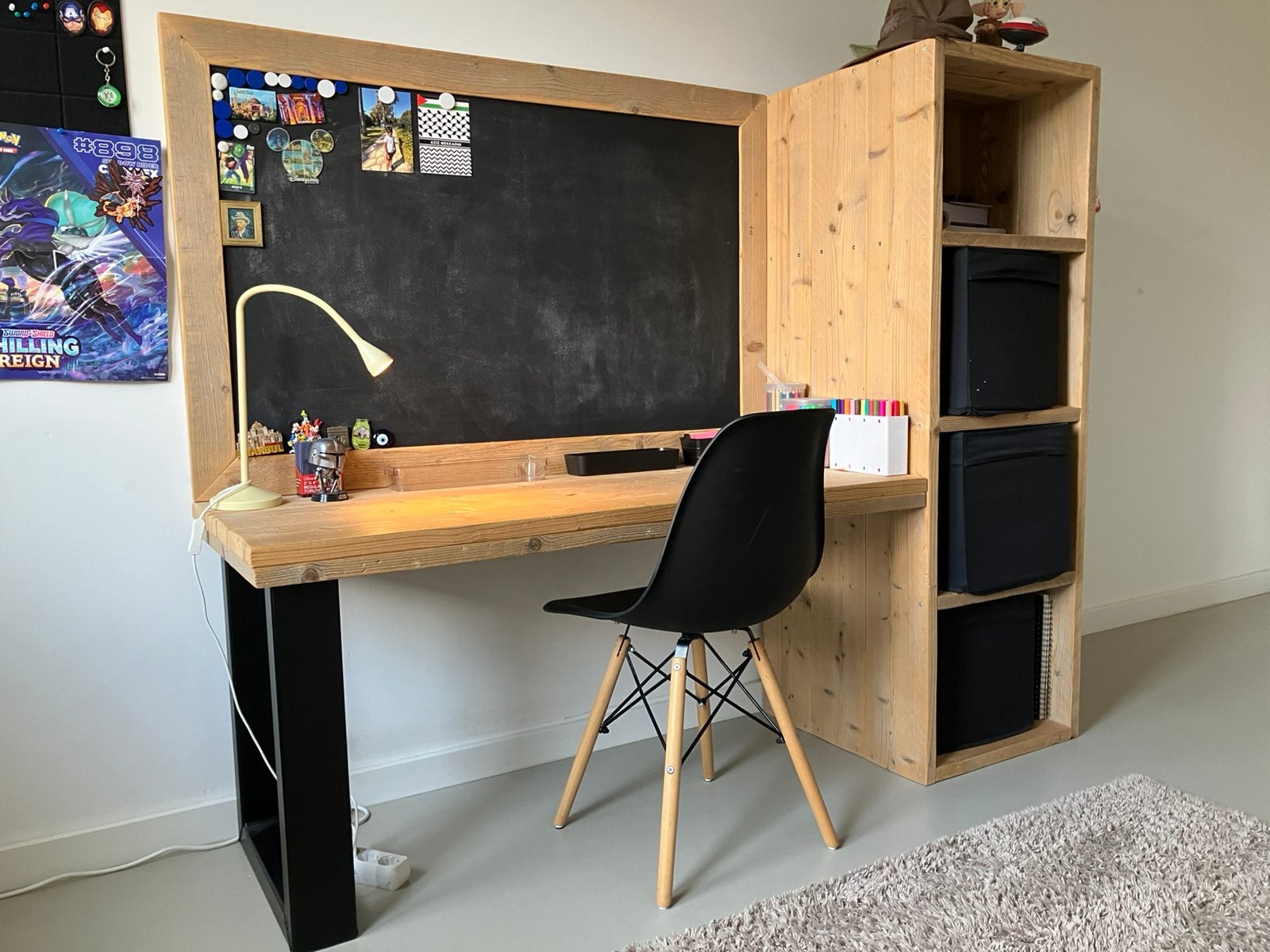 Bureau, Ophalen, Zo goed als nieuw