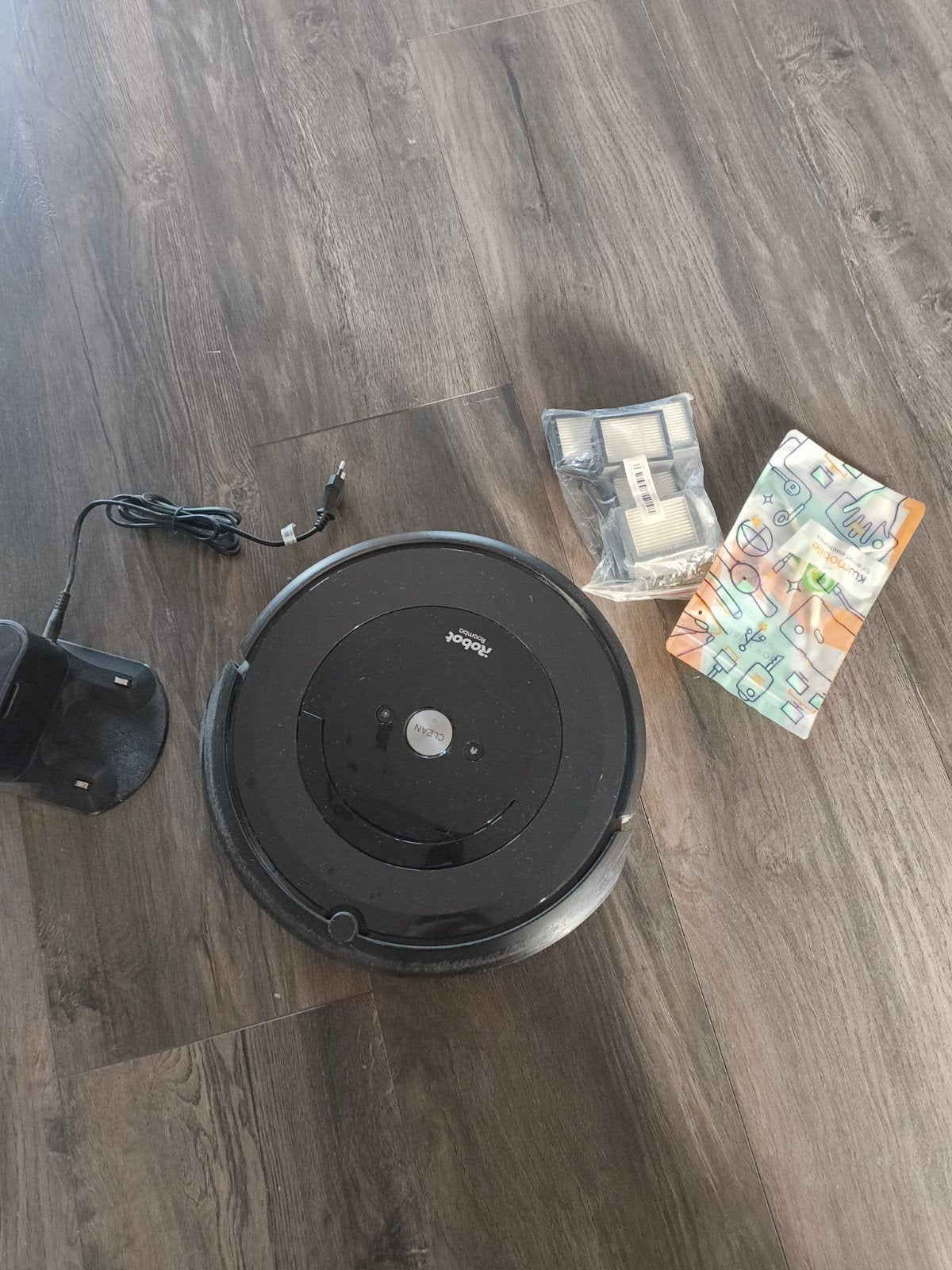 iRobot Roomba e5 Robotstofzuiger - Borstelbevestiging defect, Ophalen, IRobot, Robotstofzuiger, Niet werkend