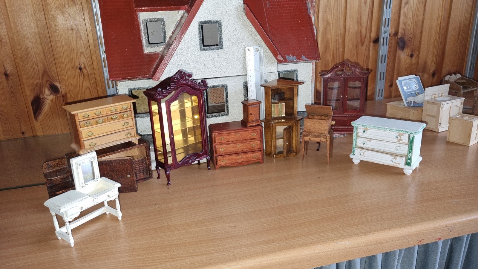 Miniatuur meubels voor poppenhuis - diverse stijlen, Ophalen of Verzenden, Gebruikt, Poppenhuis