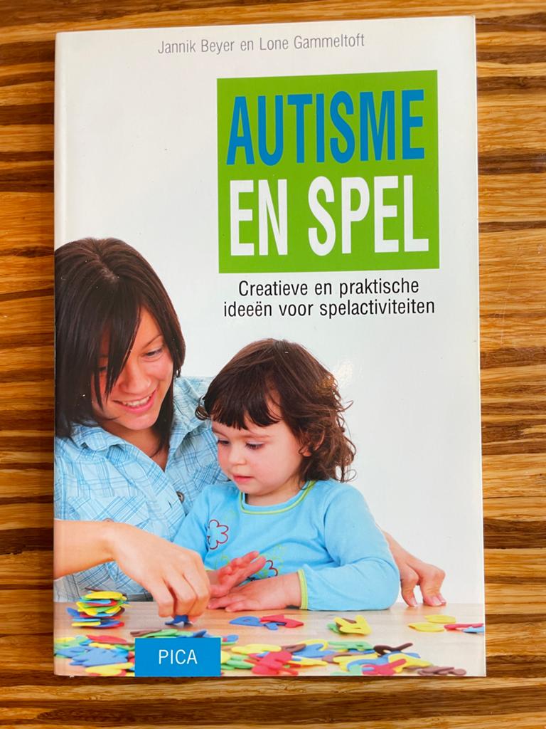 Autisme en Spel - Creatieve en praktische ideeën, Boeken, Psychologie, Ophalen of Verzenden, Ontwikkelingspsychologie