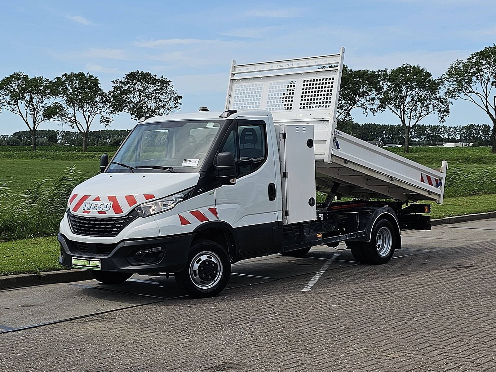 IVECO DAILY 35C14 kipper kist ac euro6, 136 pk, Gebruikt, Euro 6, Iveco