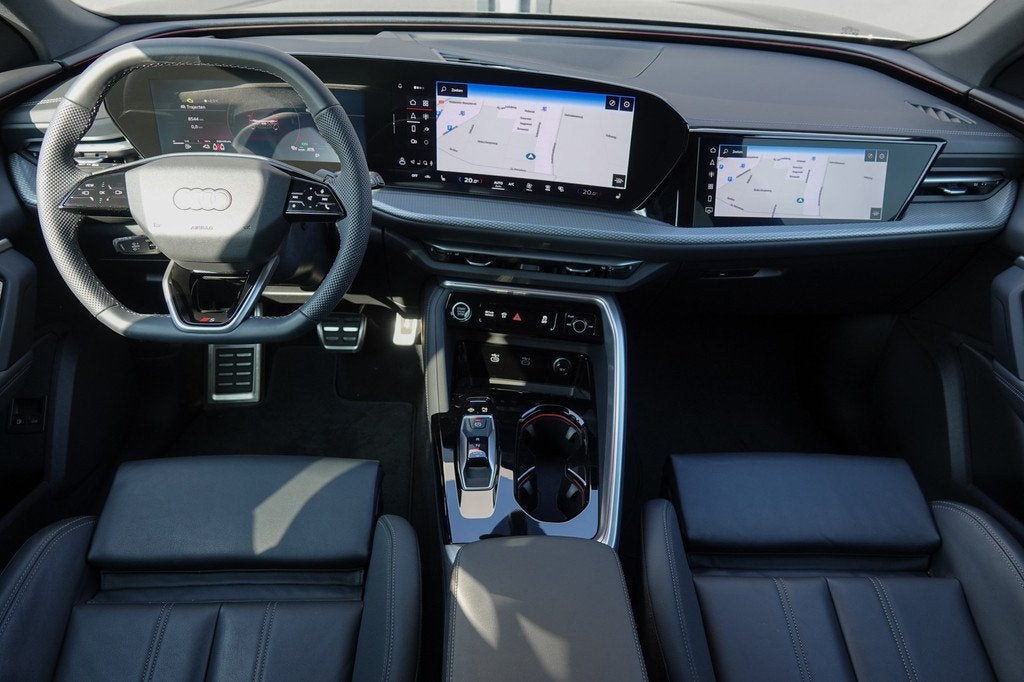 Audi Q5 e-hybrid 367Pk | Quattro | Luchtvering | S-Line | MM, Auto's, Audi, Automaat, Automatische klimaatregeling, Gebruikt, Zwart