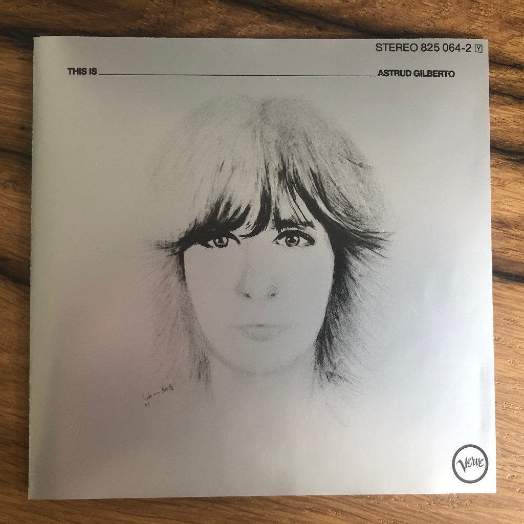 Astrud Gilberto – This Is Astrud Gilberto The Greatest Hits, Ophalen of Verzenden, Zo goed als nieuw, Jazz
