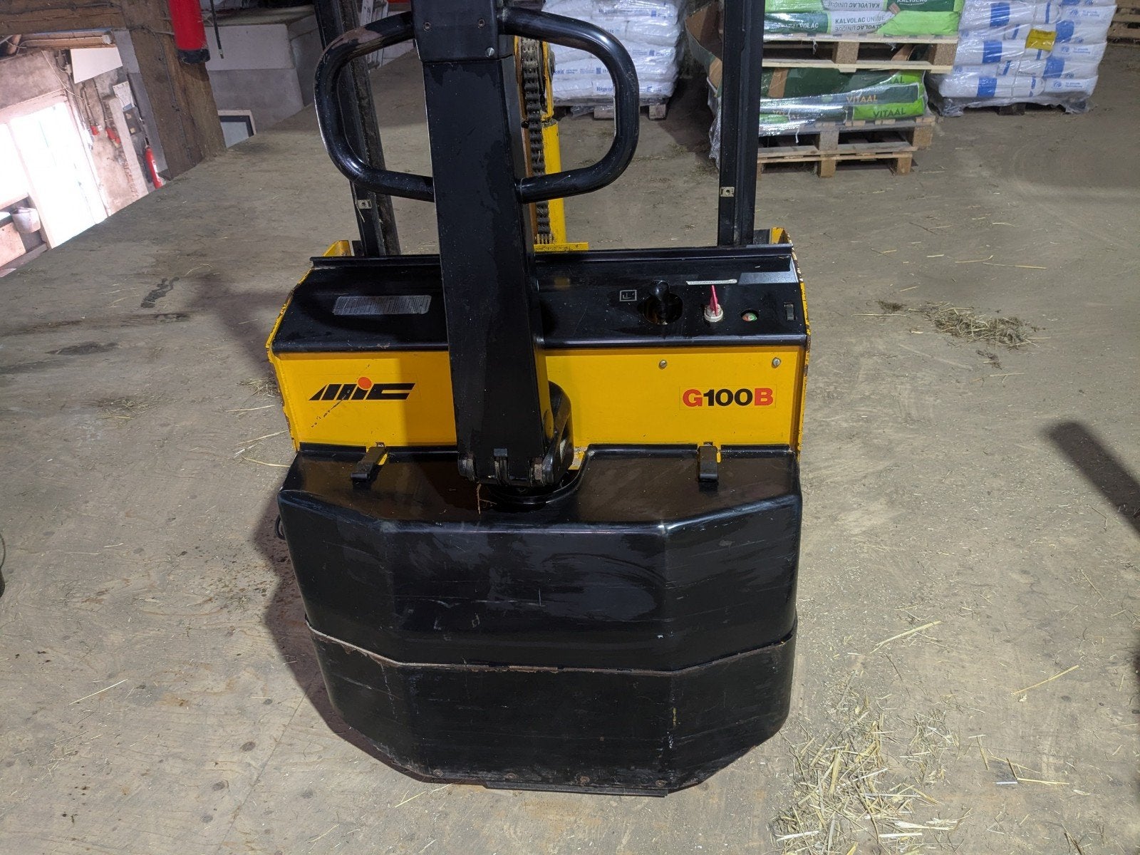 MIC G100B Stapelaar - Elektrisch, 1000 kg hefvermogen, Ophalen