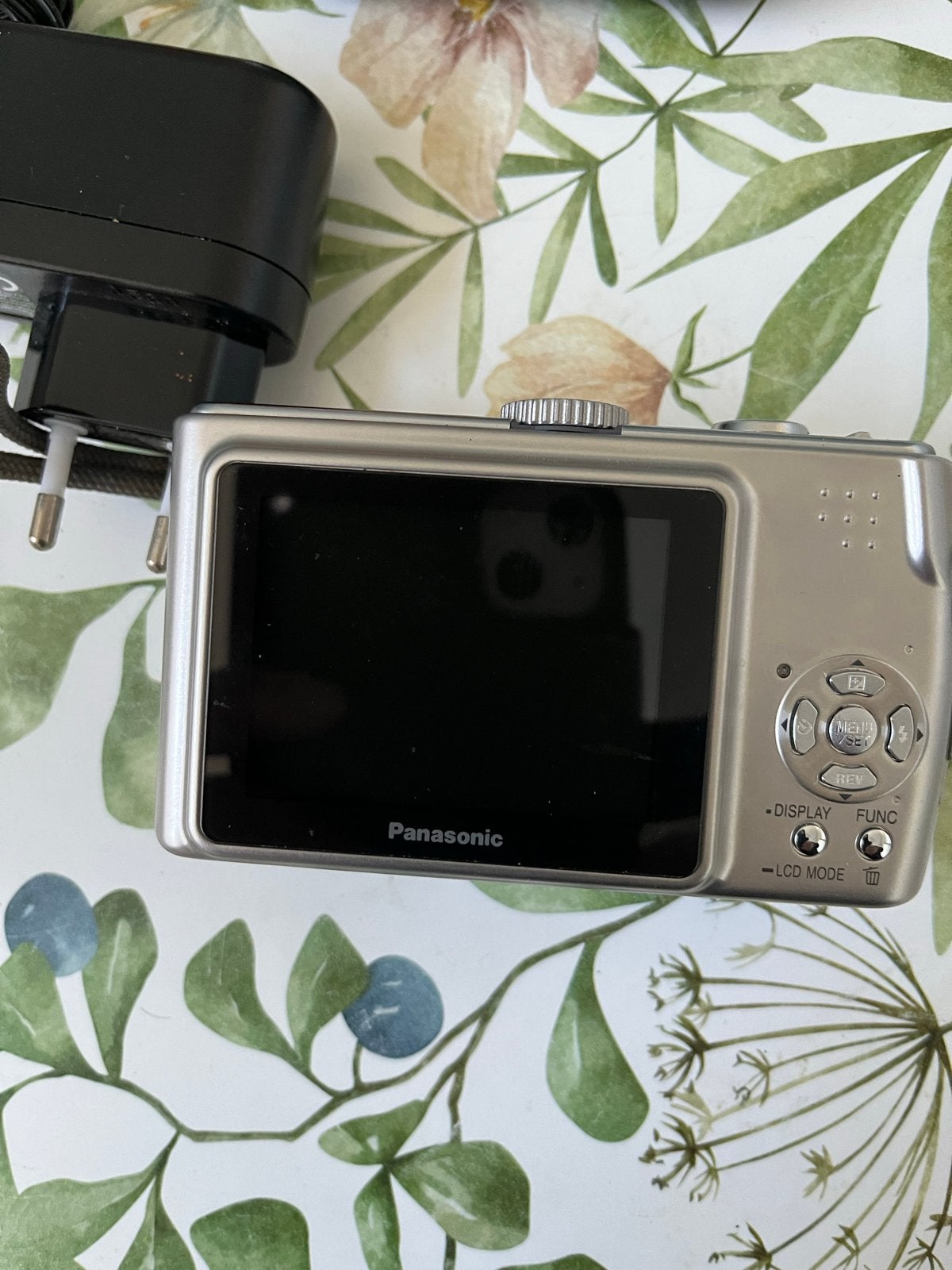 Panasonic Lumix DMC-TZ2 Compactcamera met Oplader, Gebruikt, Panasonic, Oplader, Beeldstabilisatie