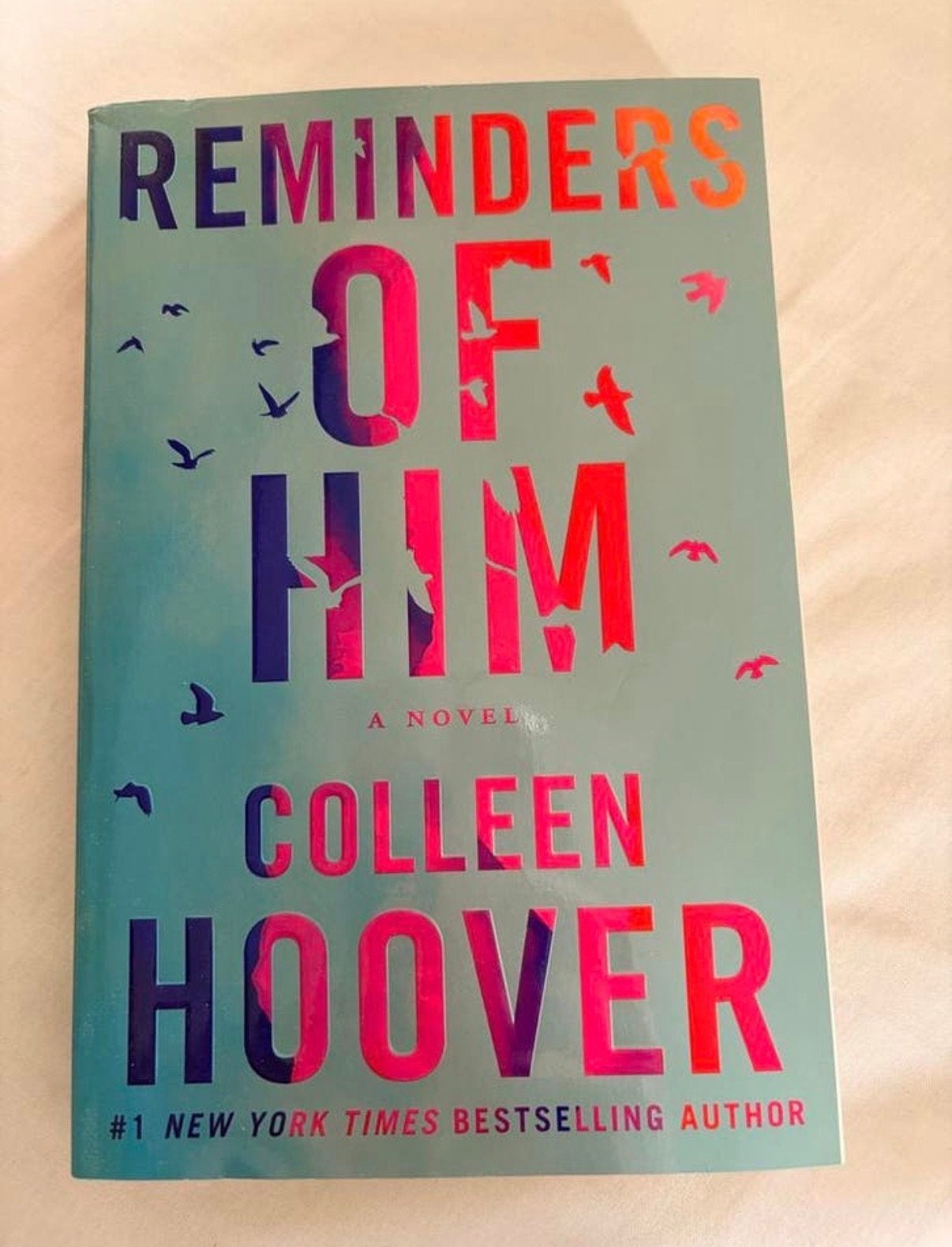 Reminders of Him - Colleen Hoover (Engels), Boeken, Romans, Ophalen of Verzenden, Zo goed als nieuw, Amerika