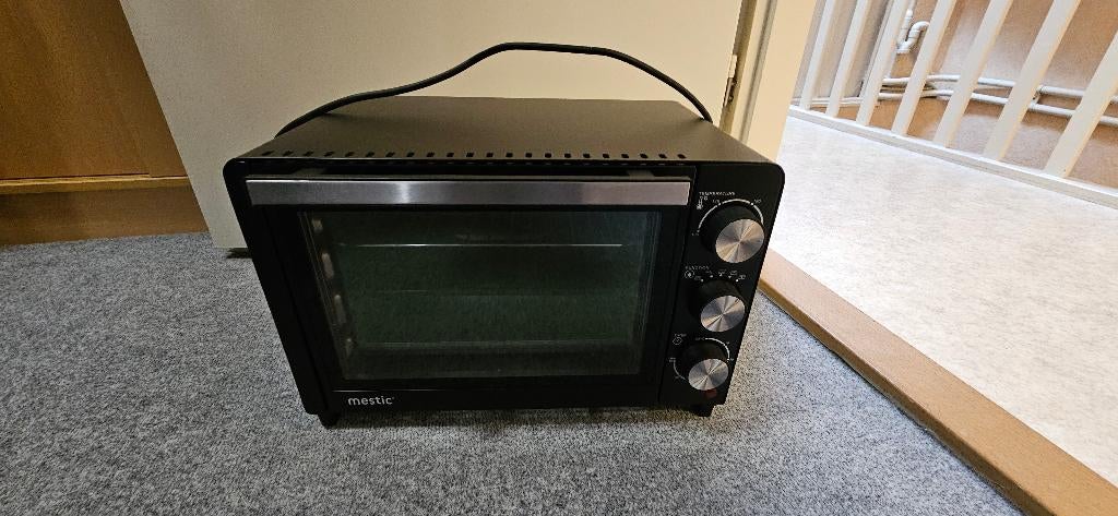 Heteluchtoven Mestic MHO-120, 800 watt, Ophalen, Zo goed als nieuw