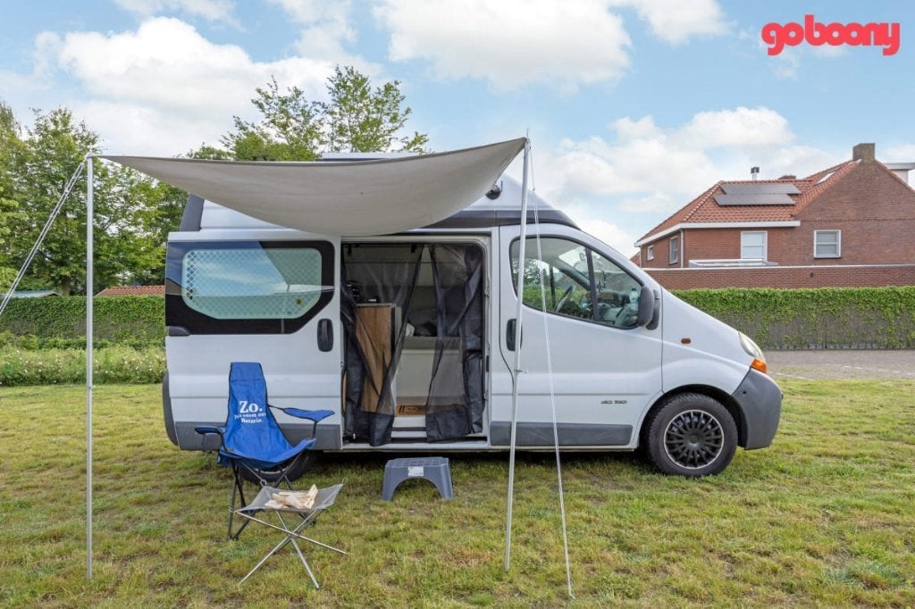 Off-grid camperbus met uniek interieur, Chemisch toilet, Tot en met 2, Particulier, 4 tot 5 meter