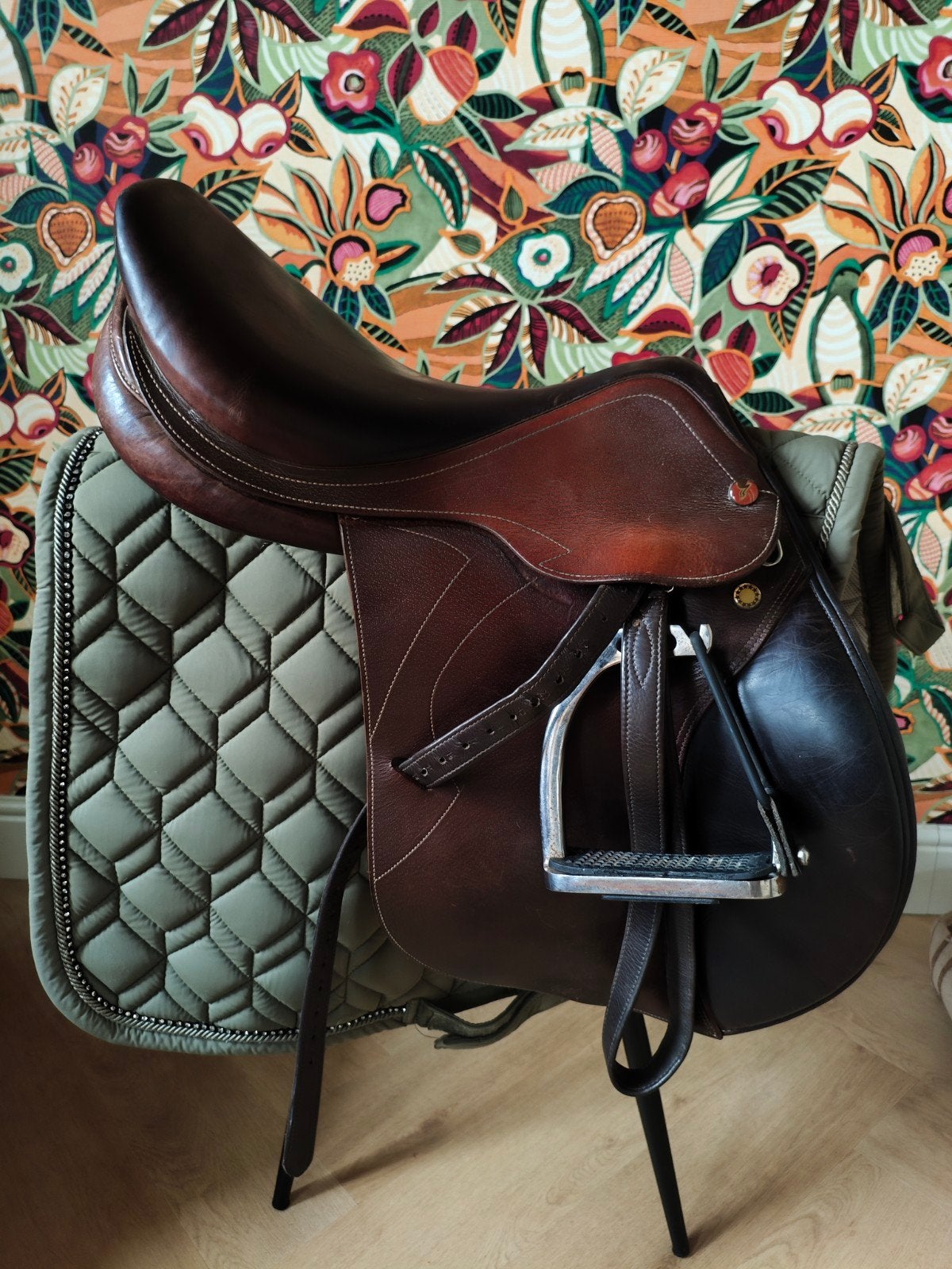 Bruin Spring zadel van Prestige 17 inch, Dieren en Toebehoren, Ophalen, Springen