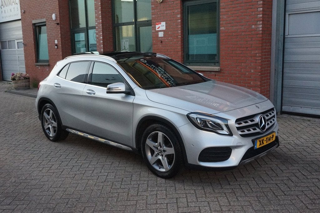 Mercedes-Benz GLA-klasse 180 Business Solution AMG, Auto's, Mercedes-Benz, Gebruikt, 4 cilinders, 715 kg, 122 pk