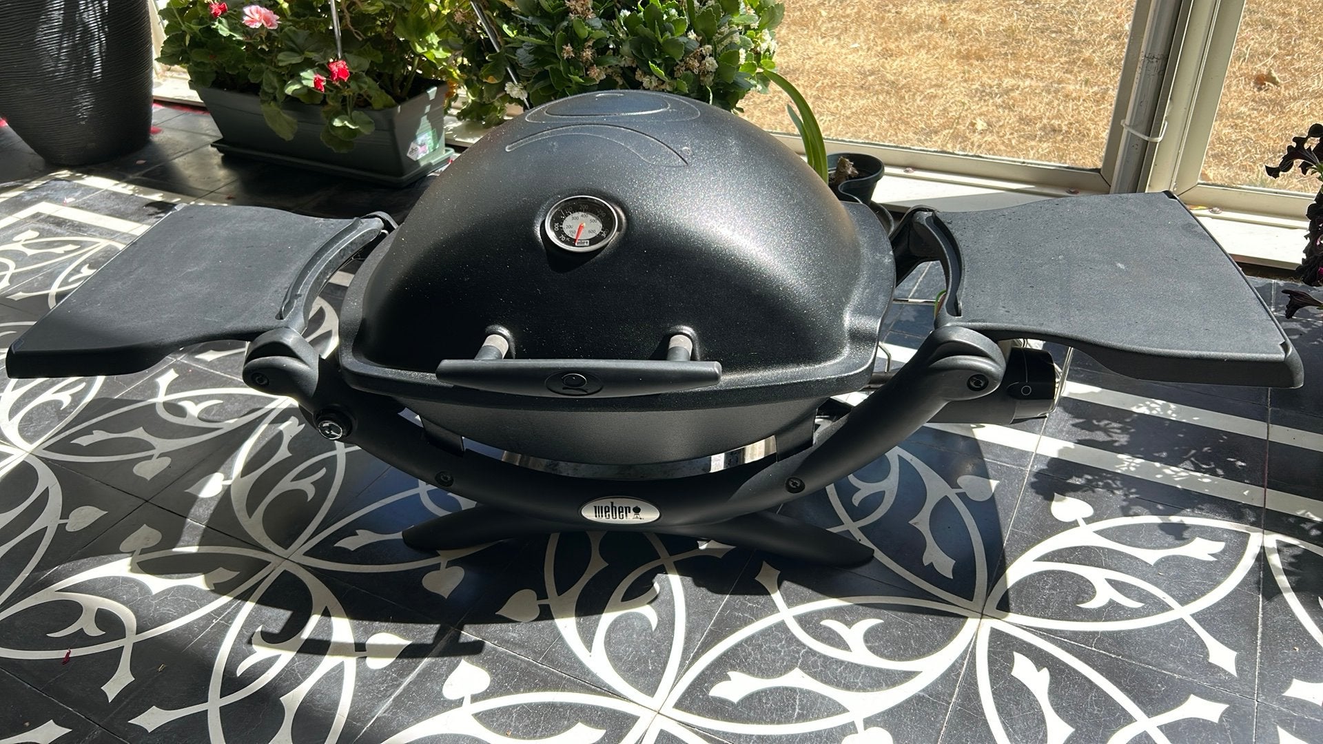 Weber gas BBQ Z.G.A.N Q 1200 BLK Zwart, Ophalen, Zo goed als nieuw