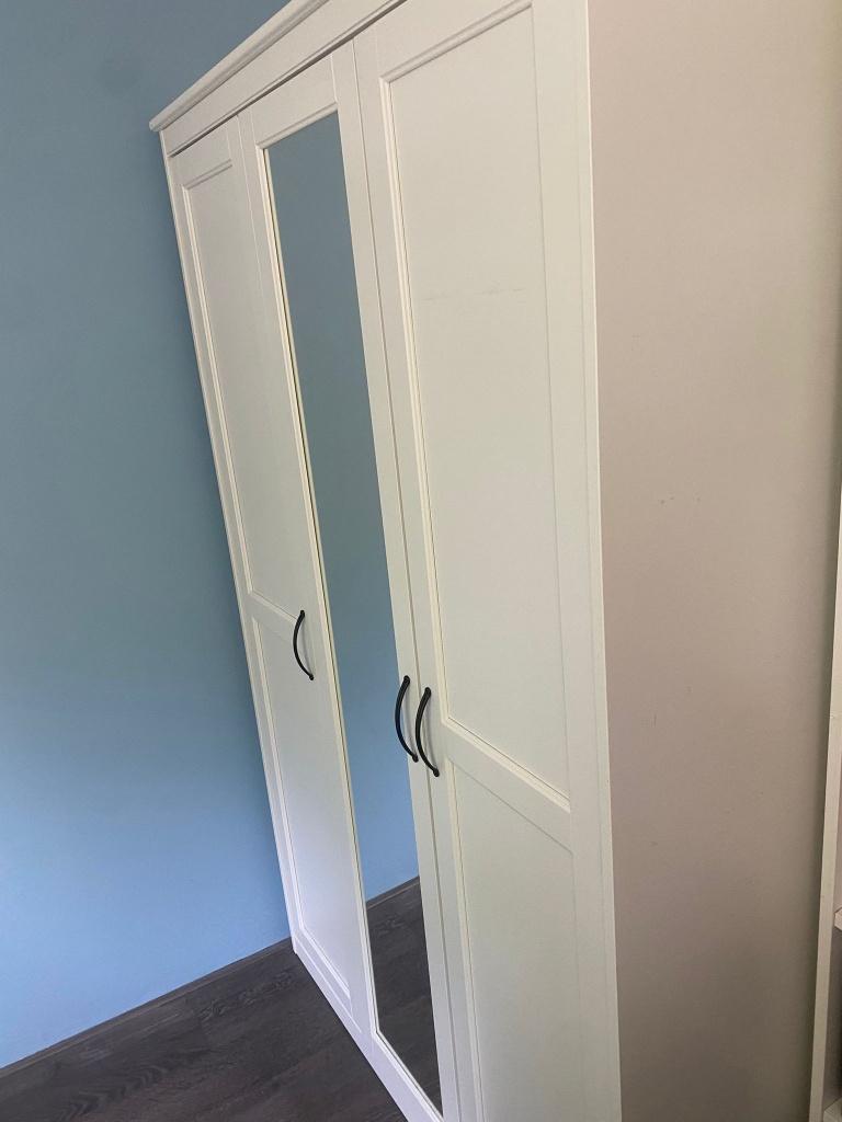 Kledingkast SONGESAND (wit), Ophalen, Gebruikt, 100 tot 150 cm, Scandinavisch