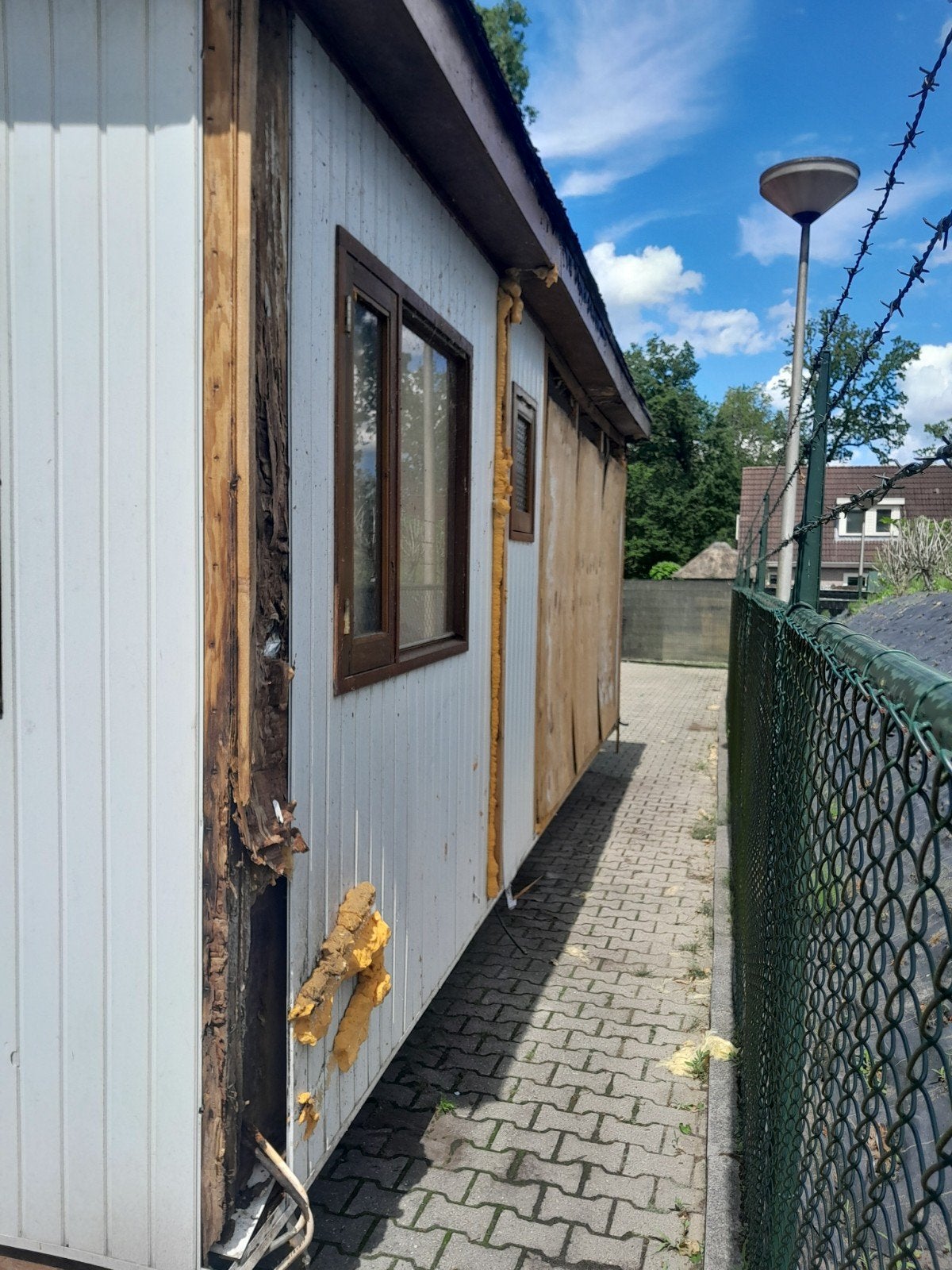 Aanbouw 7x3.5m met 2 kamers en WC-gedeelte