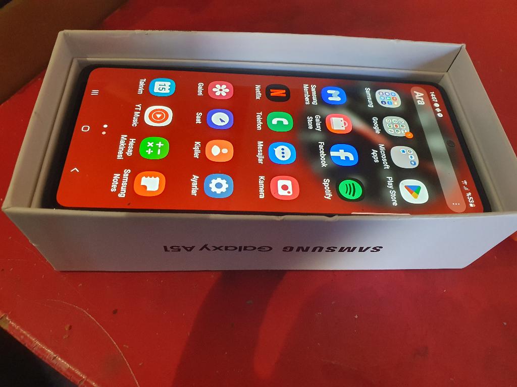 Samsung A51  bijna nieuw met Doos Hoesje oplader, Blauw, Touchscreen, Ophalen of Verzenden, Zo goed als nieuw