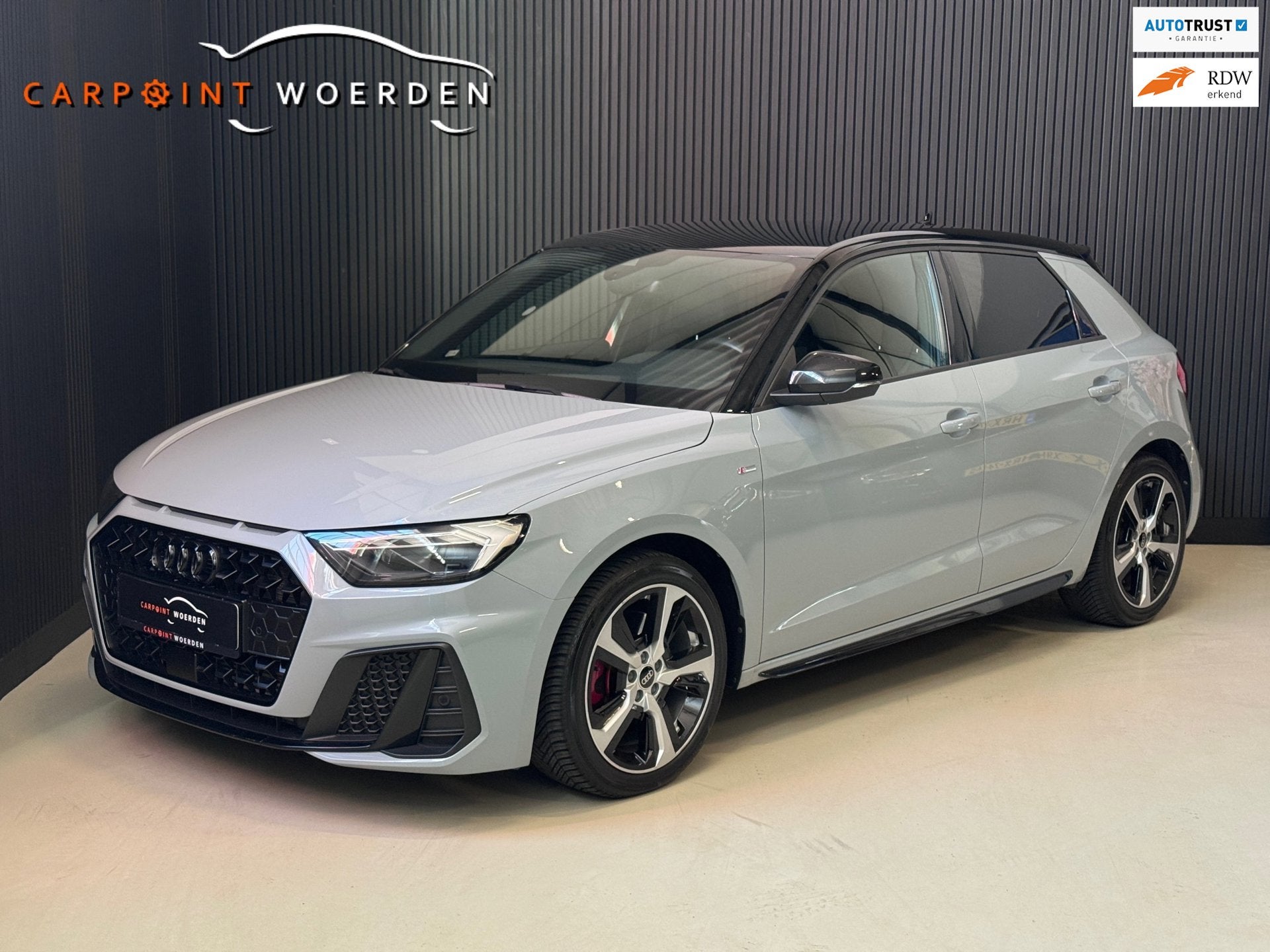 Audi A1 Sportback 40 TFSI 3X S-LINE | LED | 207 PK | VIRTUAL, Auto's, Audi, Zwart, 4 cilinders, 194 cc, Leder en Stof