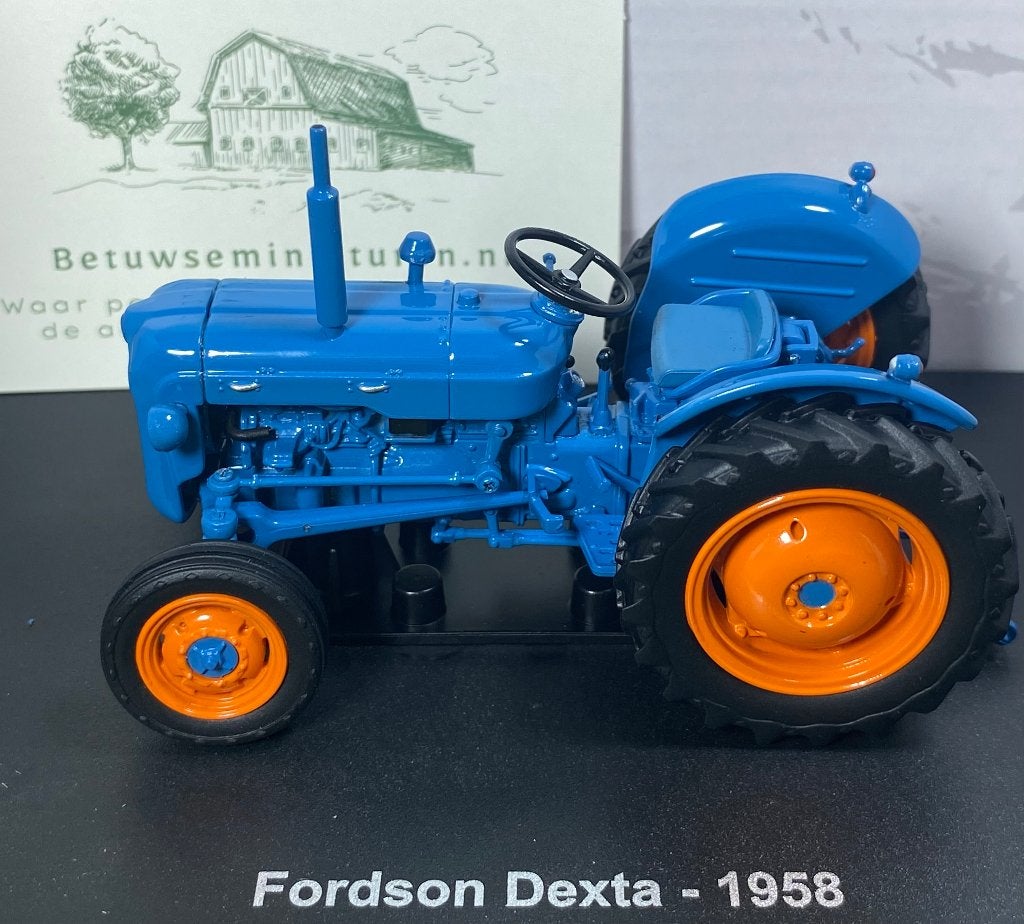 Fordson Dexta 1958 tractor 1:32 Universal Hobbies, Ophalen of Verzenden, Nieuw, Tractor of Landbouw, Universal Hobbies