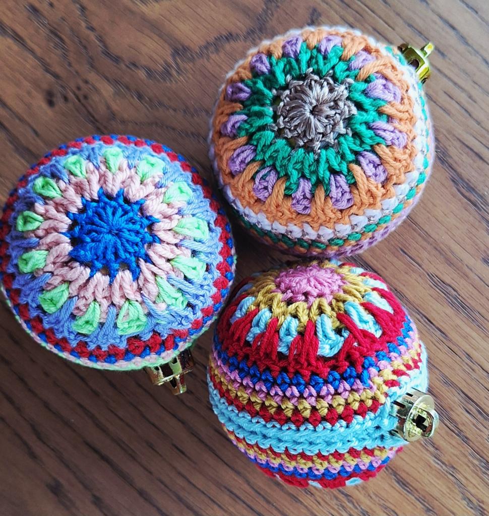 Gehaakte kerstballen, € 2,35 per stuk, Diversen, Kerst, Ophalen of Verzenden, Nieuw
