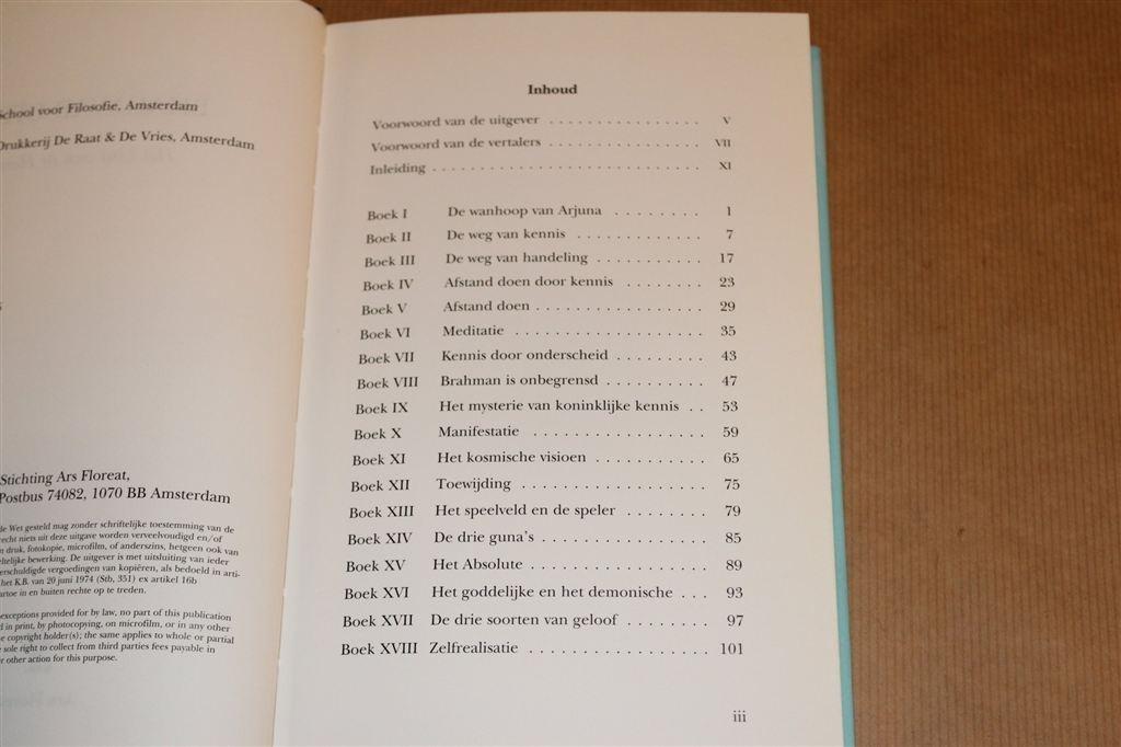 Bhagavad Gītā — Uitgave van Ars Floreat, Boeken, Ophalen of Verzenden, Gelezen, Overige onderwerpen, Achtergrond en Informatie