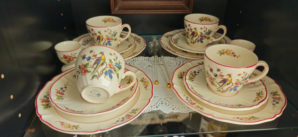 Prachtig Villeroy & Boch servies met vogeldecor, Antiek en Kunst, Antiek | Servies compleet, Ophalen of Verzenden