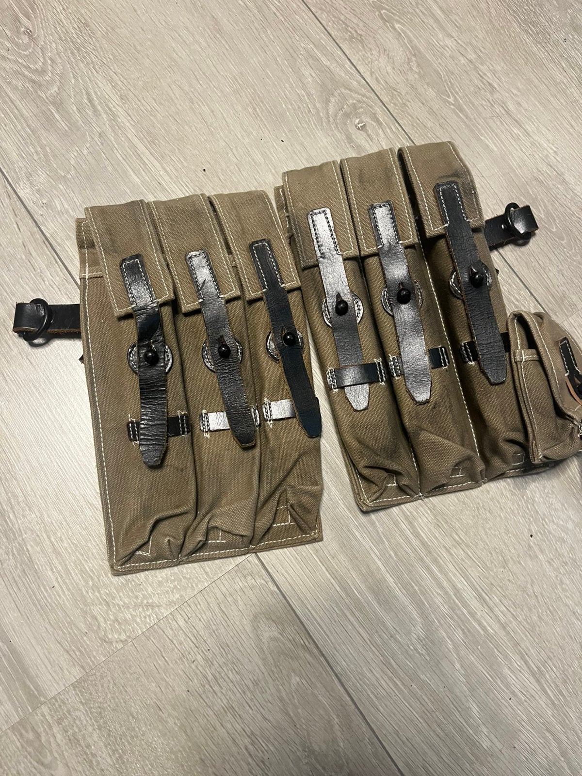 Mp 40 tassen duits, Ophalen of Verzenden, Zo goed als nieuw