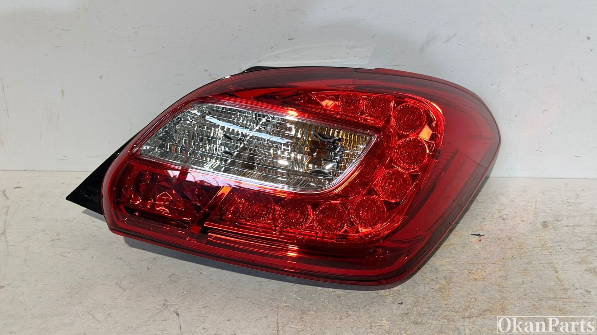 Mitsubishi Space Star rechter achterlicht rechts ADQ051-0000, Auto-onderdelen, Info@mitsubishi-motors.com, Gebruikt, Mitsubishi Motors Corporation