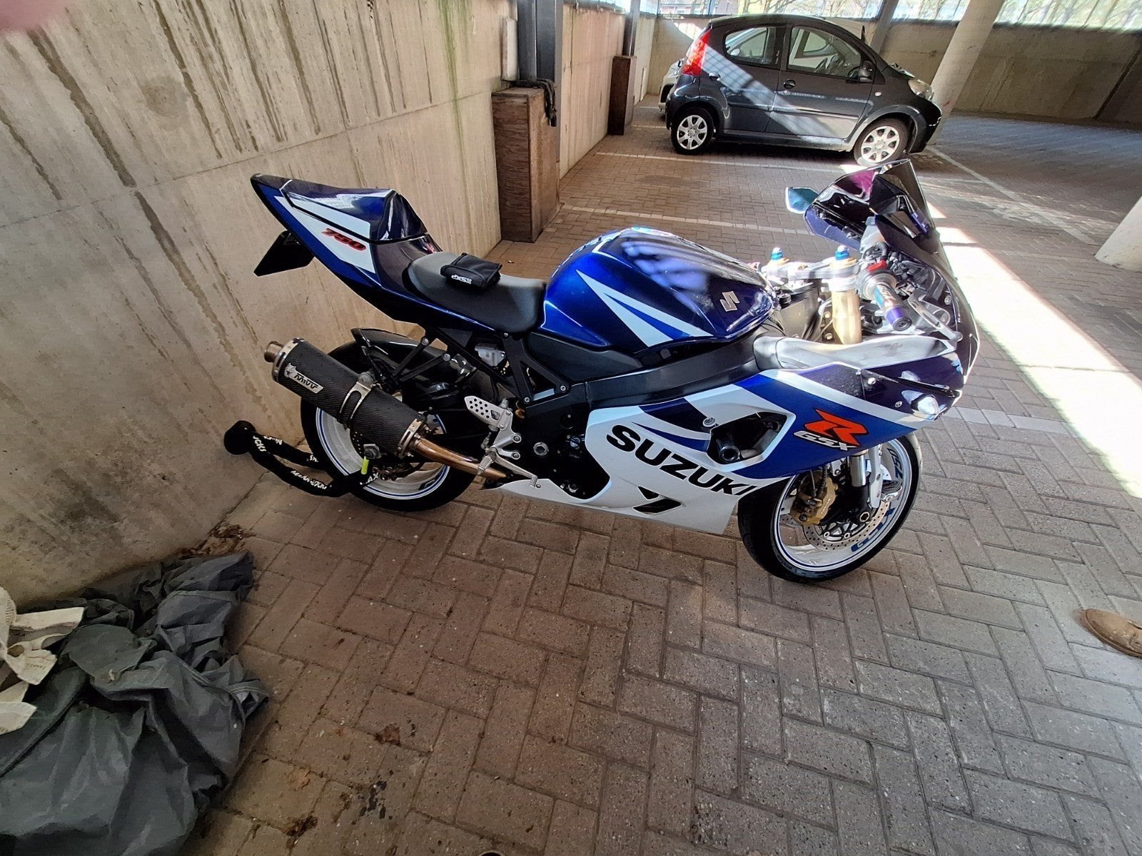 Suzuki GSX-R 750 K5 2005, Particulier