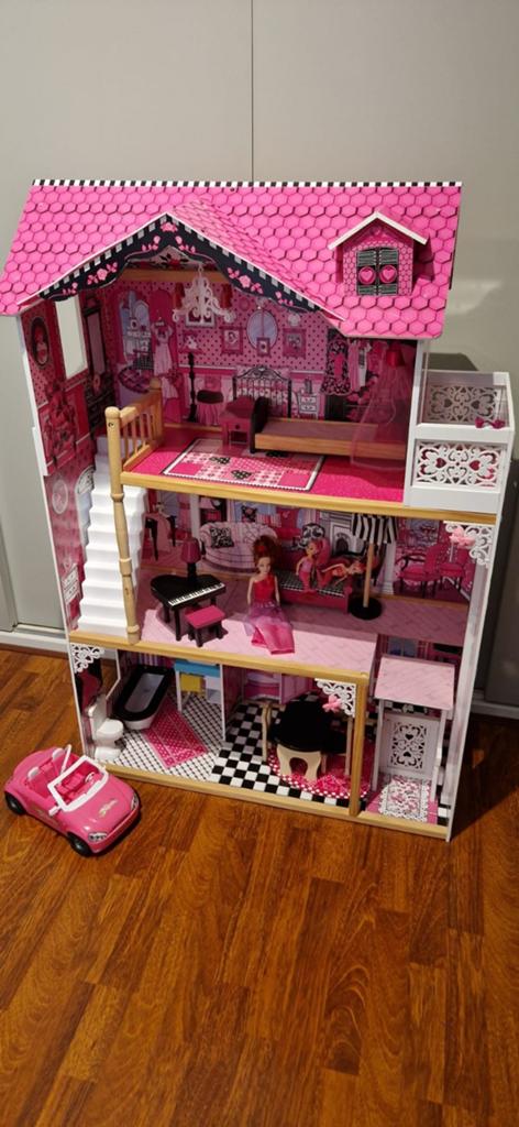 Roze poppenhuis met accessoires - €30,00 - 122 cm !, Ophalen, Zo goed als nieuw, Poppenhuis