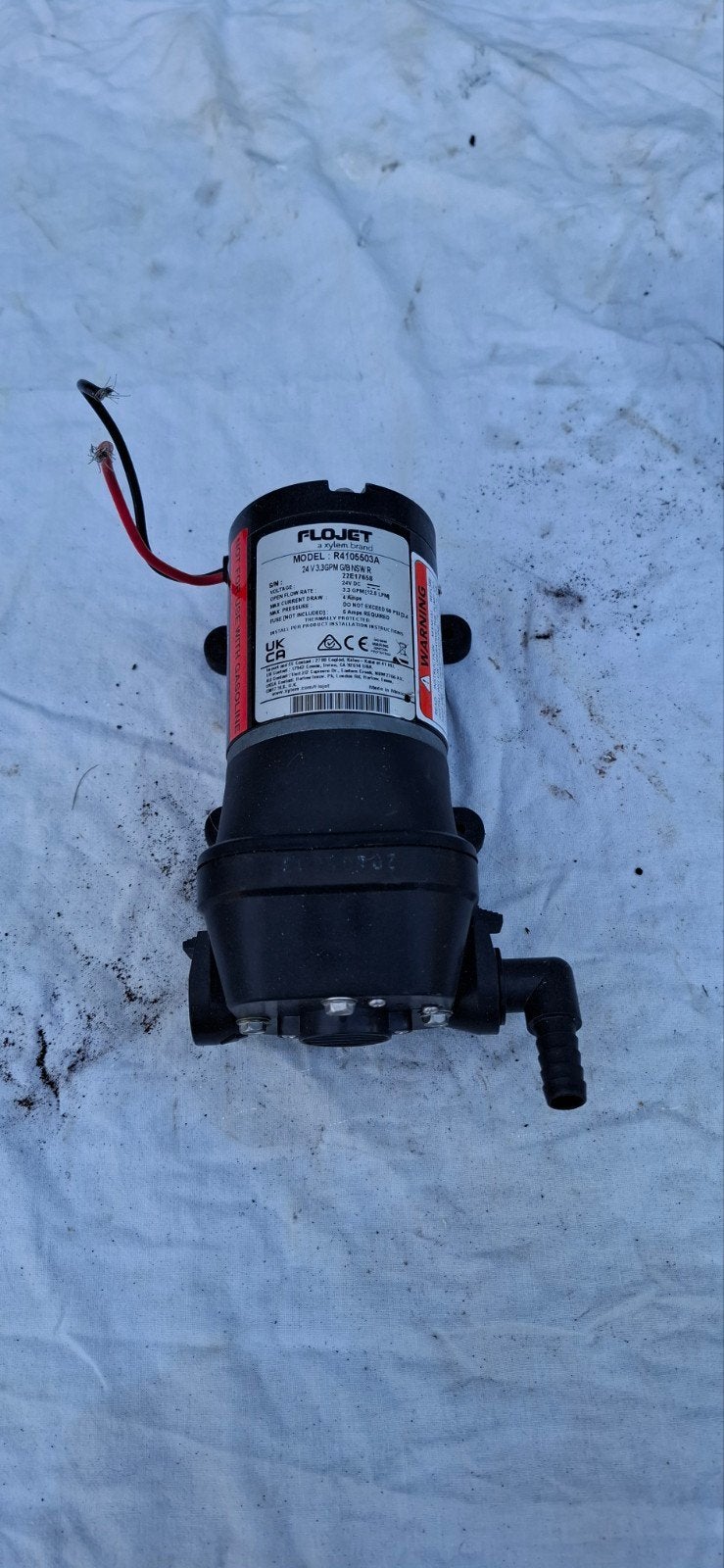 Flojet Membraampomp R4105503A 24V 3.3 GPM, Ophalen of Verzenden, Gebruikt, Elektrisch, Overige typen