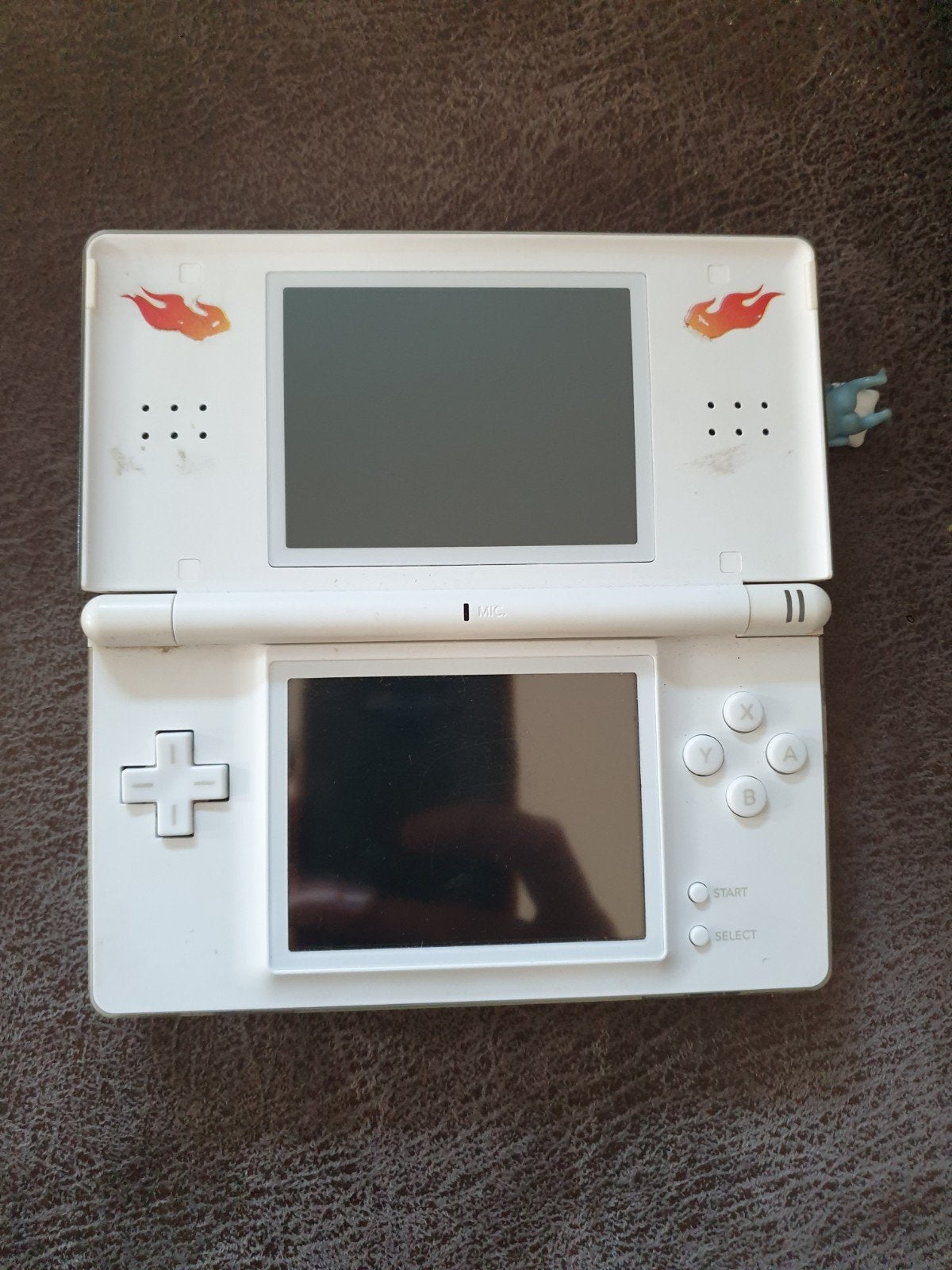 Nintendo DS Lite Wit met opbergbox en accessoires, Gebruikt, Wit, Ophalen of Verzenden, Met beschermhoes of tas