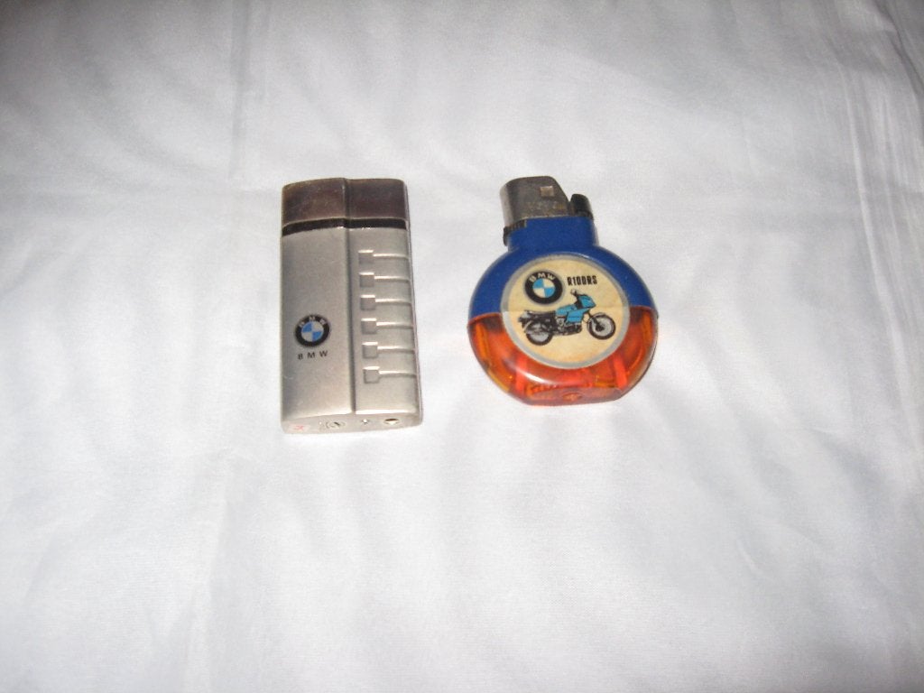 2 BMW aanstekers, Verzamelen, Ophalen of Verzenden, Zo goed als nieuw, Aansteker