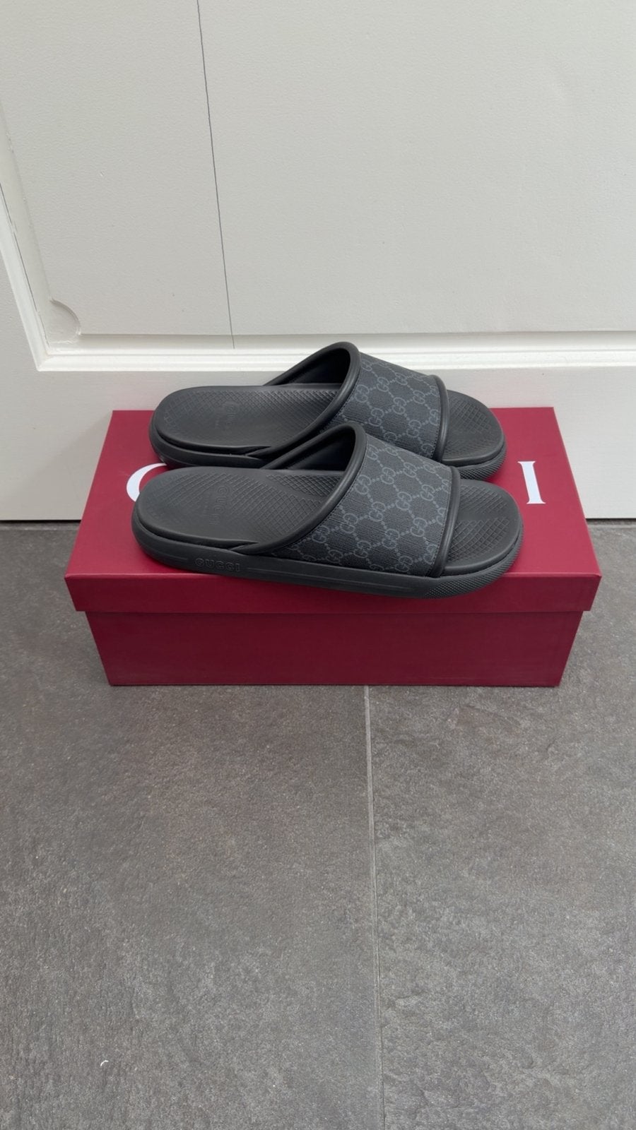 Gucci Slippers, Slippers, Zwart, Nieuw, Ophalen of Verzenden