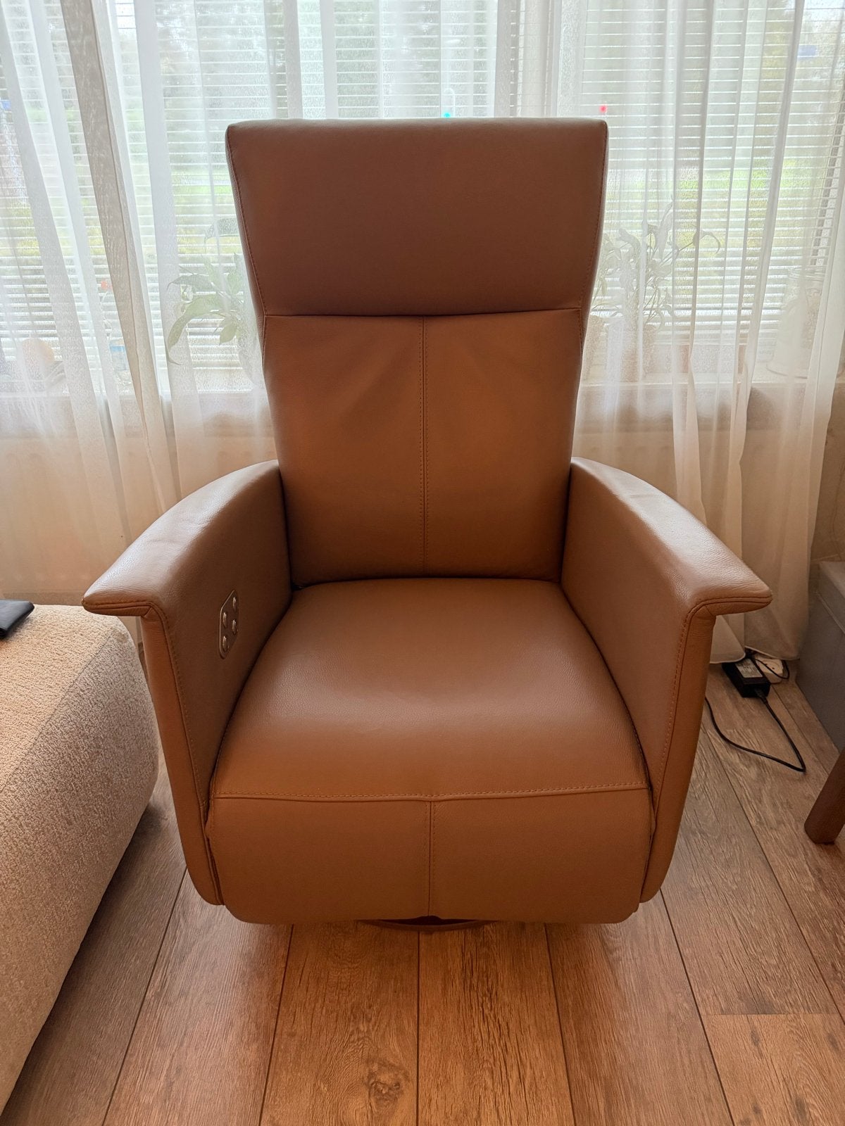 Leren fauteuil met relax/sta op functie - Zo goed als nieuw, Ophalen, Bruin, Leer, Zo goed als nieuw