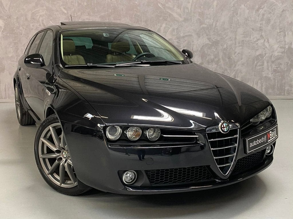 Alfa Romeo 159 Sportwagon 1.7 T Distinctive /Schuifdak /Lede, Auto's, Alfa Romeo, Voorwielaandrijving, Euro 5, Gebruikt, 4 cilinders