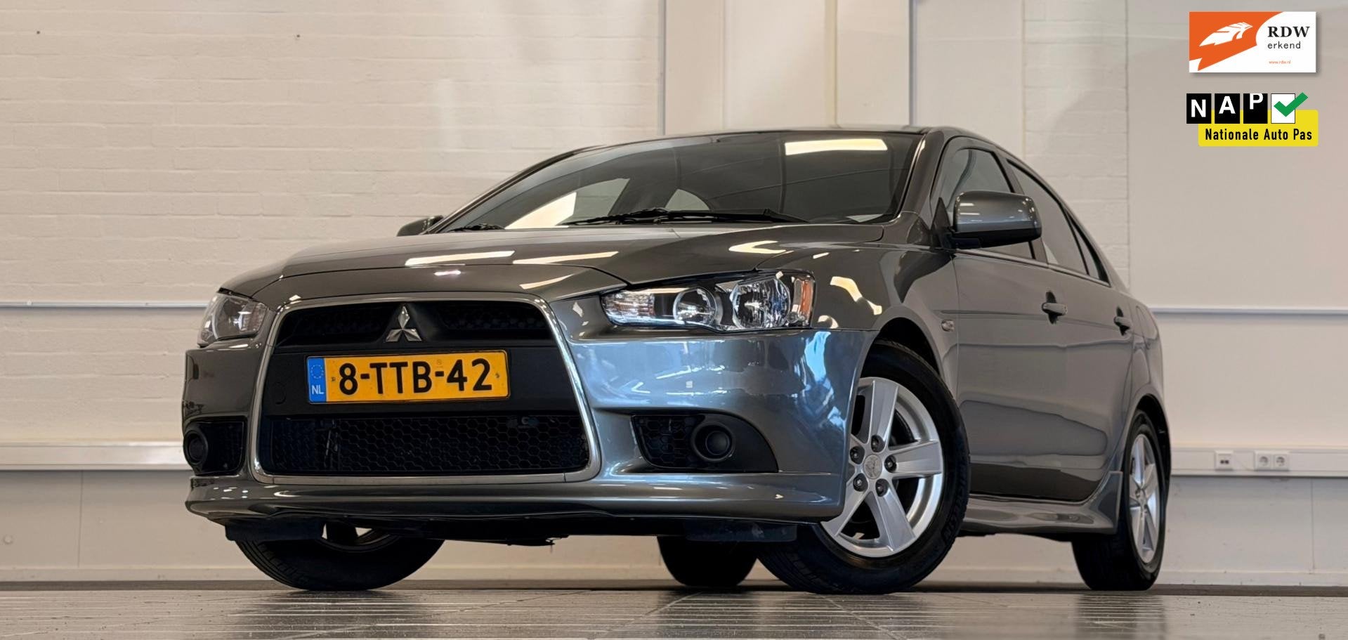 Mitsubishi Lancer Sportback 1.6 Limited Edition Nieuw staat, Auto's, Voorwielaandrijving, Euro 5, Stof, Gebruikt