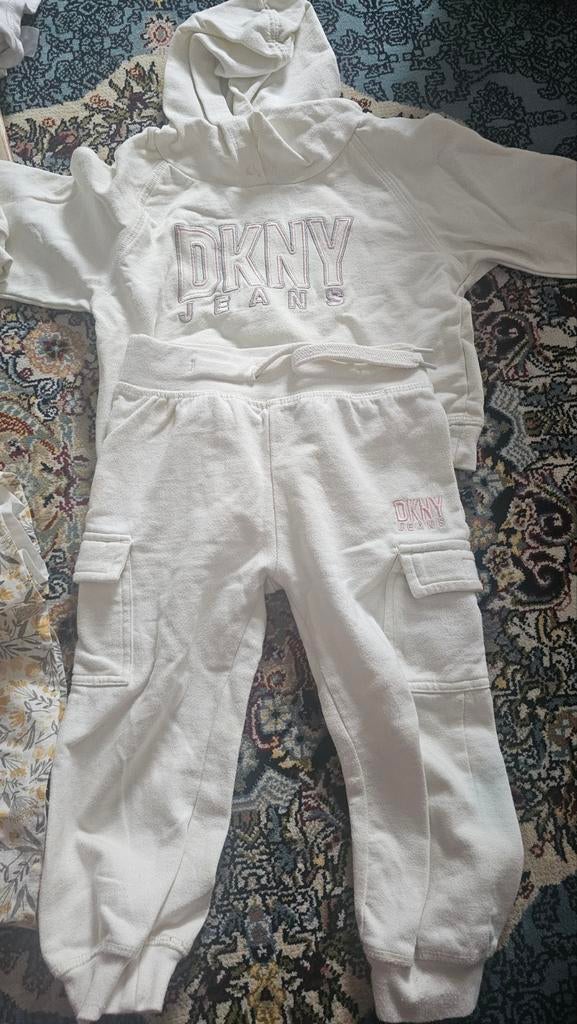 DKNY JEANS joggingpak maat 24m, Ophalen of Verzenden