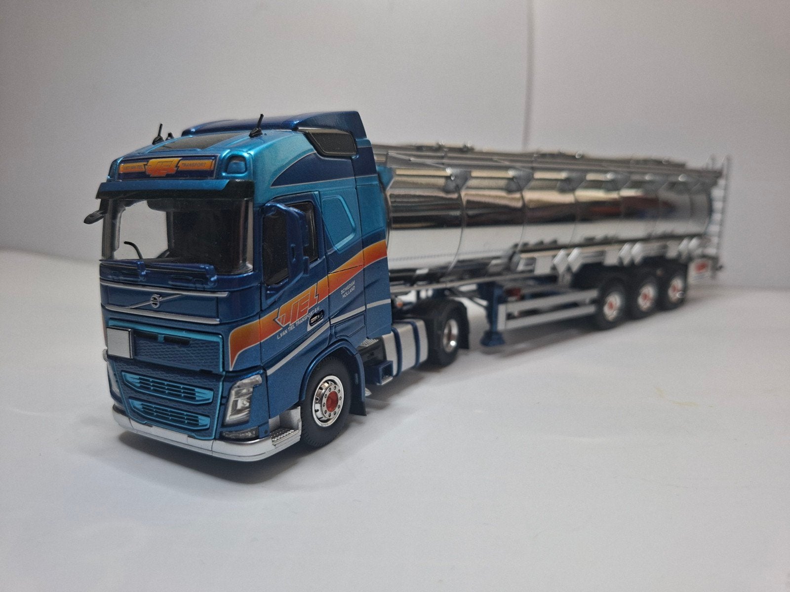 Tekno volvo van tiel, Ophalen, Nieuw, Bus of Vrachtwagen, Tekno