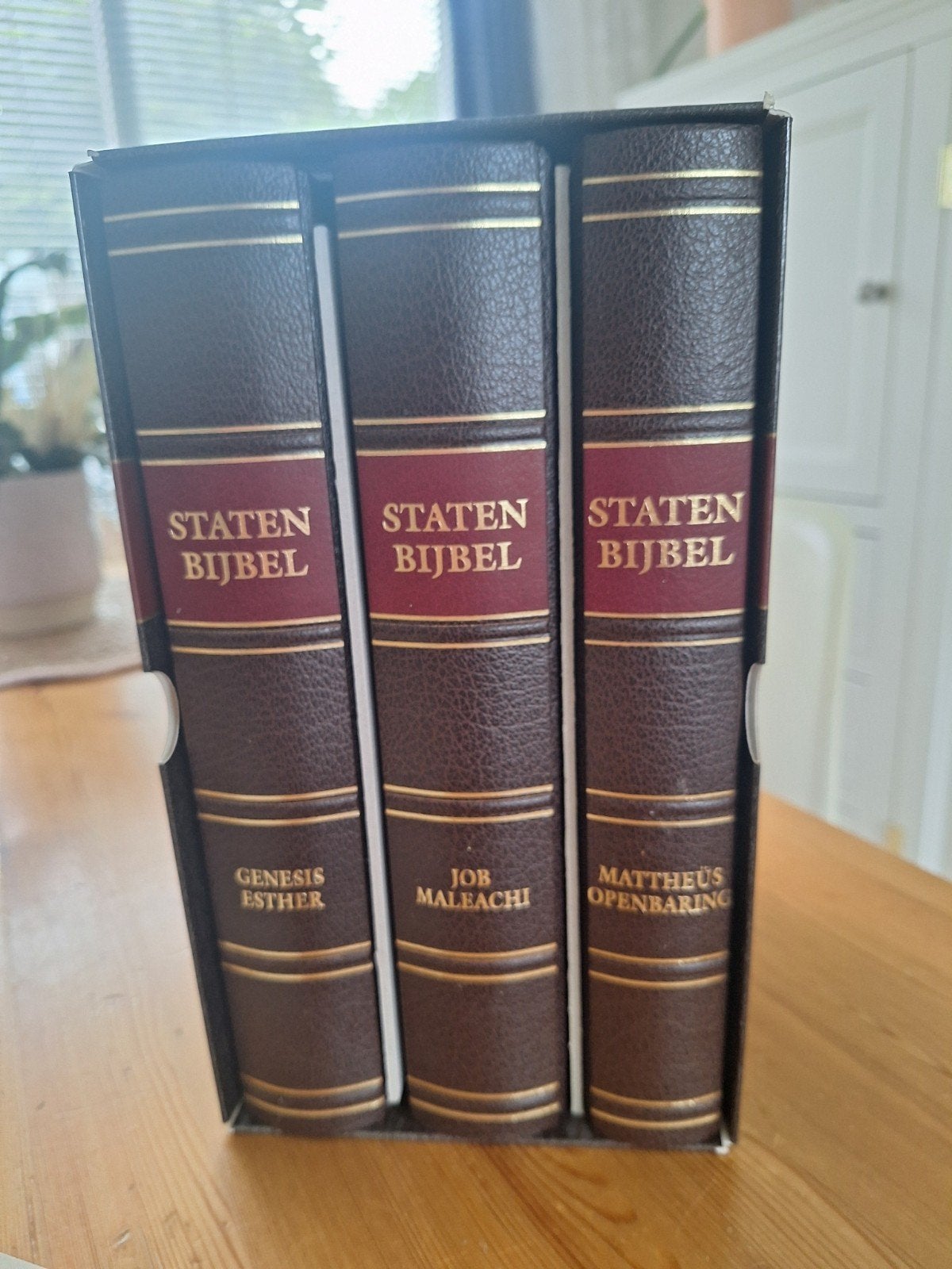 Statenbijbel 3-delig bruin leer, Ophalen of Verzenden, Onbekend