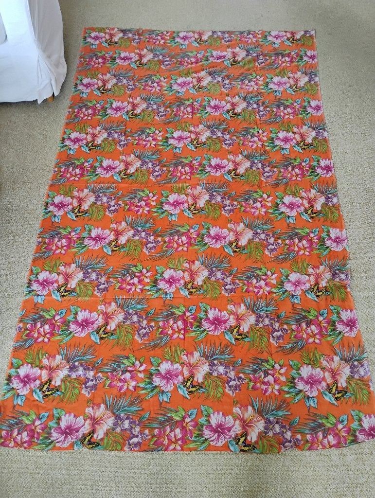 Nieuwe sjaal/Pareo oranje met bloem en vlinder, katoen, Maat 38/40 (M), Silkroute, Nieuw, Ophalen of Verzenden