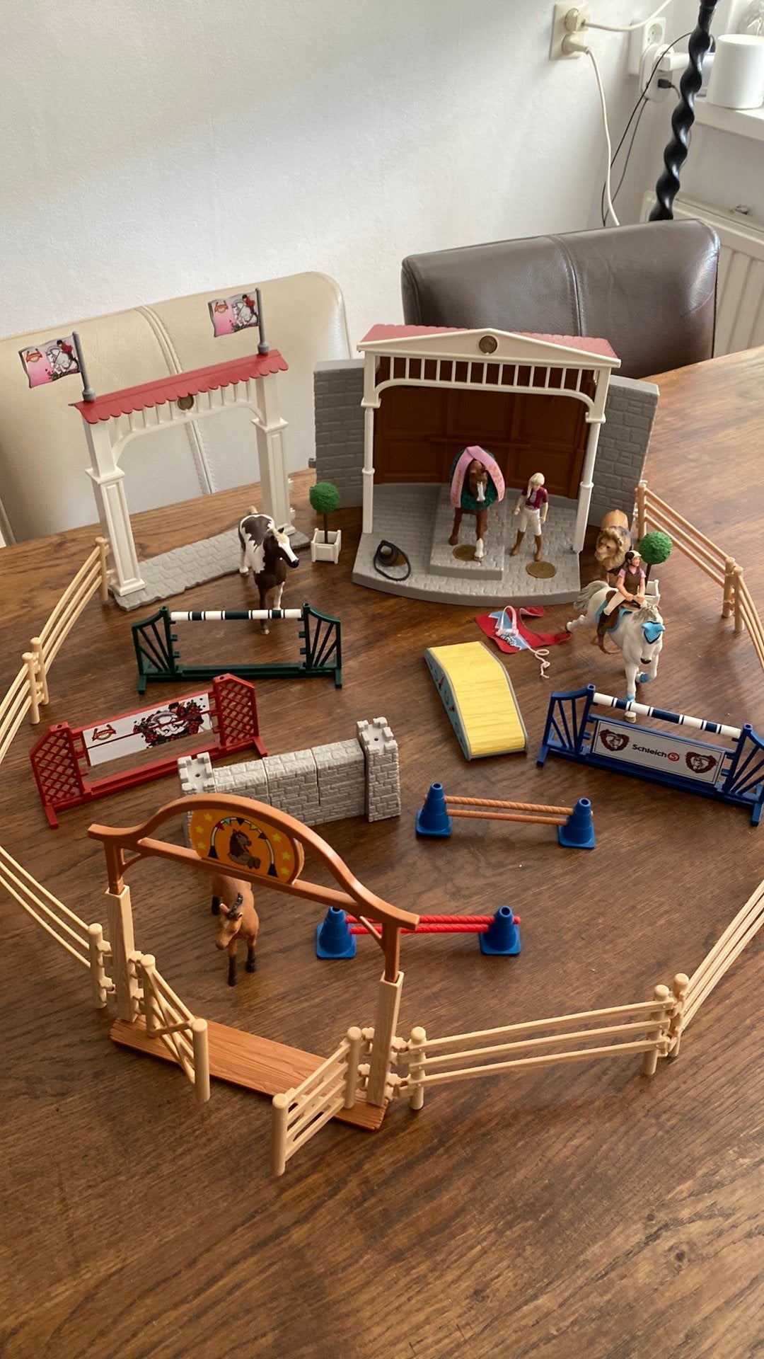 Schleich buitenmanege, Ophalen, Zo goed als nieuw