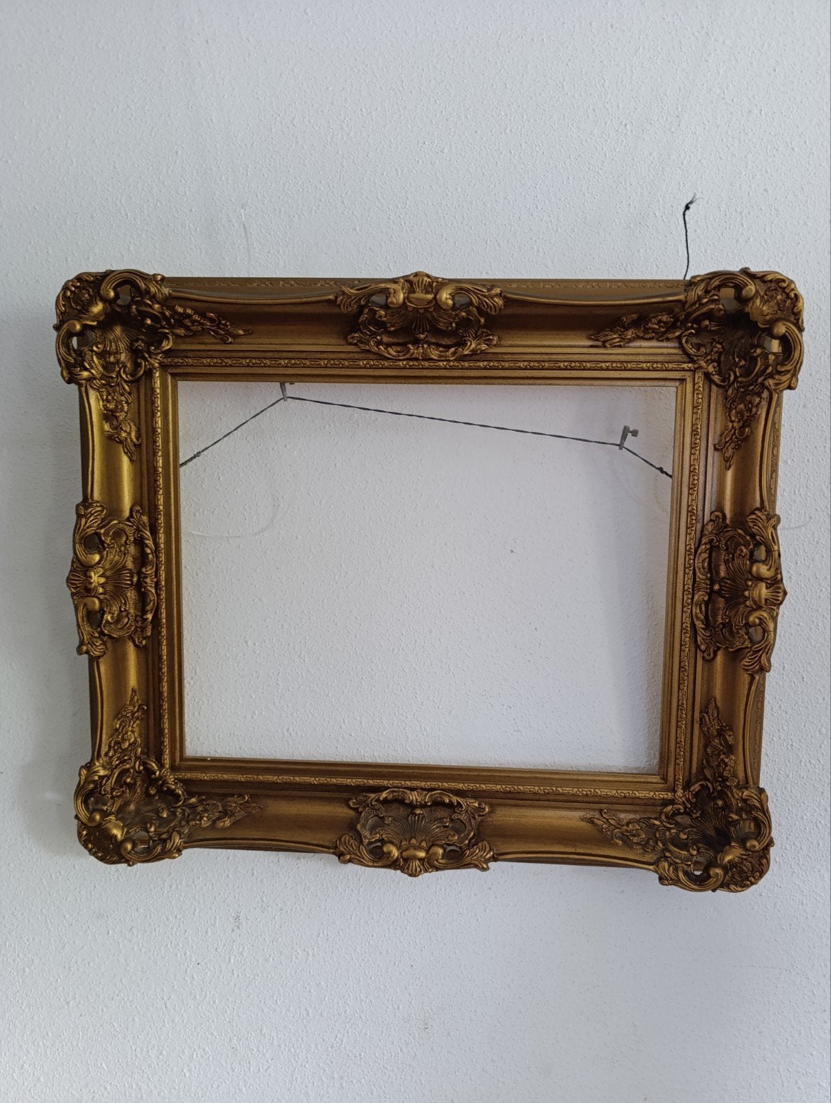 Grote goudkleurige barok lijst, Ophalen, Hout