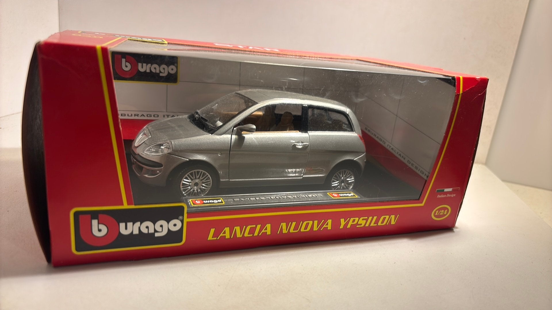 Lancia nuova ypsilon Bburago 1.24, Ophalen of Verzenden, Bburago, A, A