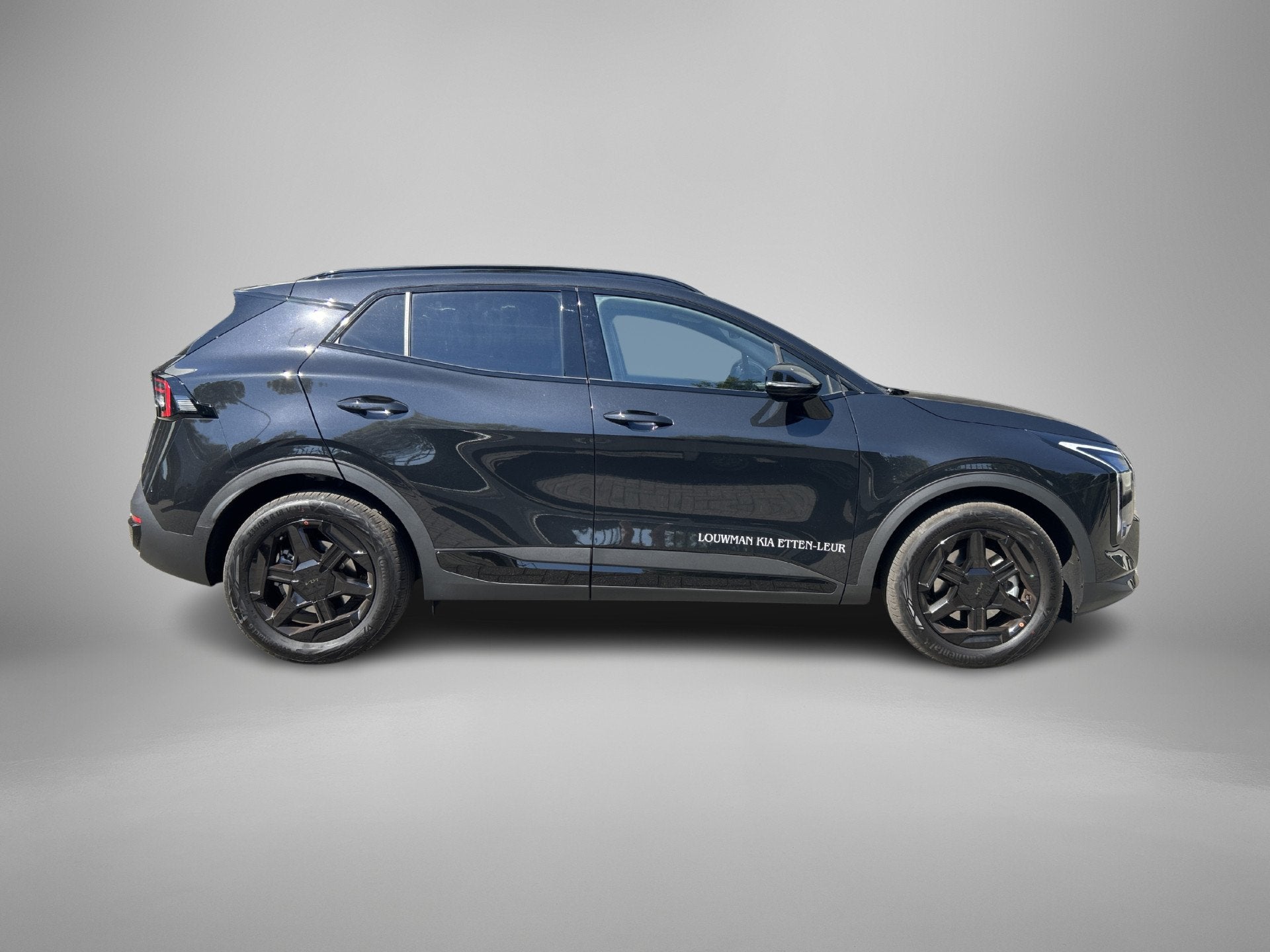 Kia Sportage 1.6 T-GDi Hybrid Black Edition Advanced | Compa, 12 maanden, 4 cilinders, Zwart, 19 km/l