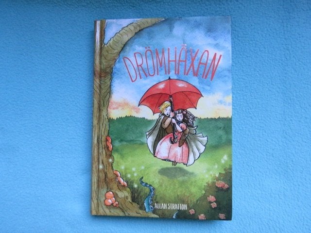 Zweeds kinderboek: Drömhäxan door Allan Stratton, Ophalen of Verzenden, Zo goed als nieuw, Allan Stratton, Fictie algemeen