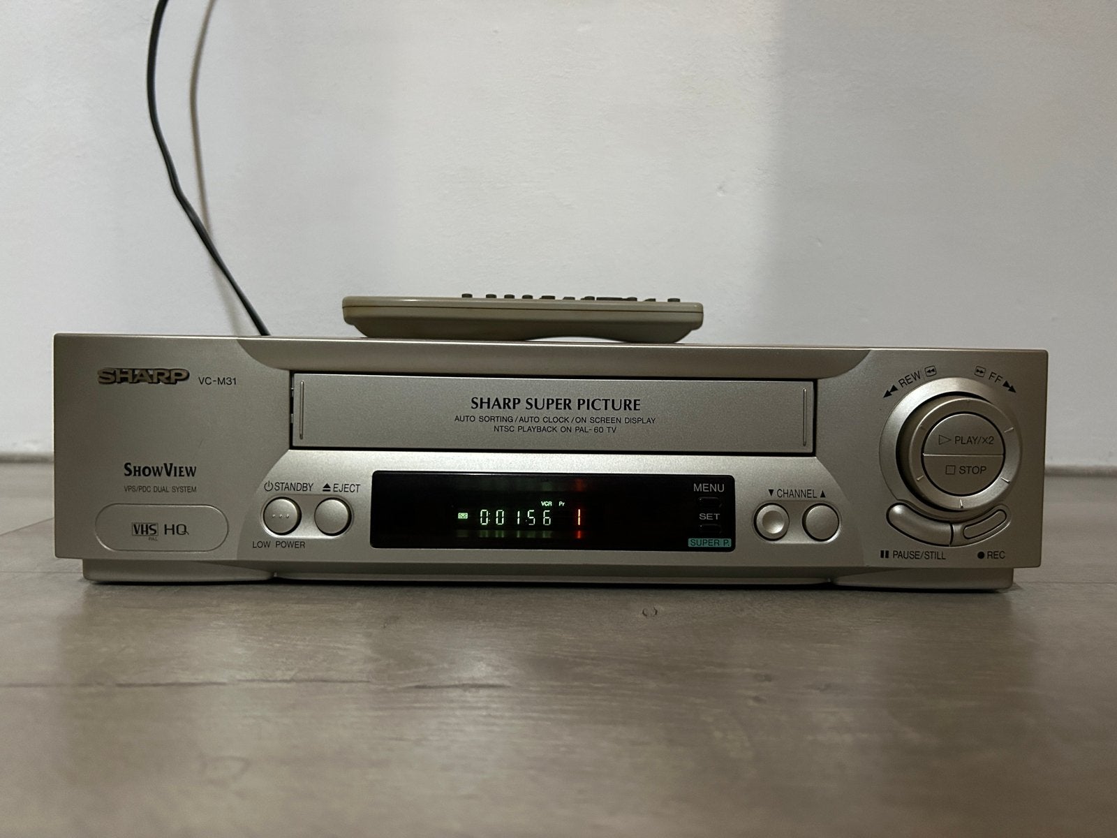 Sharp VHS videorecorder- z.g.a.n., Ophalen of Verzenden, Zo goed als nieuw, VHS-speler of -recorder