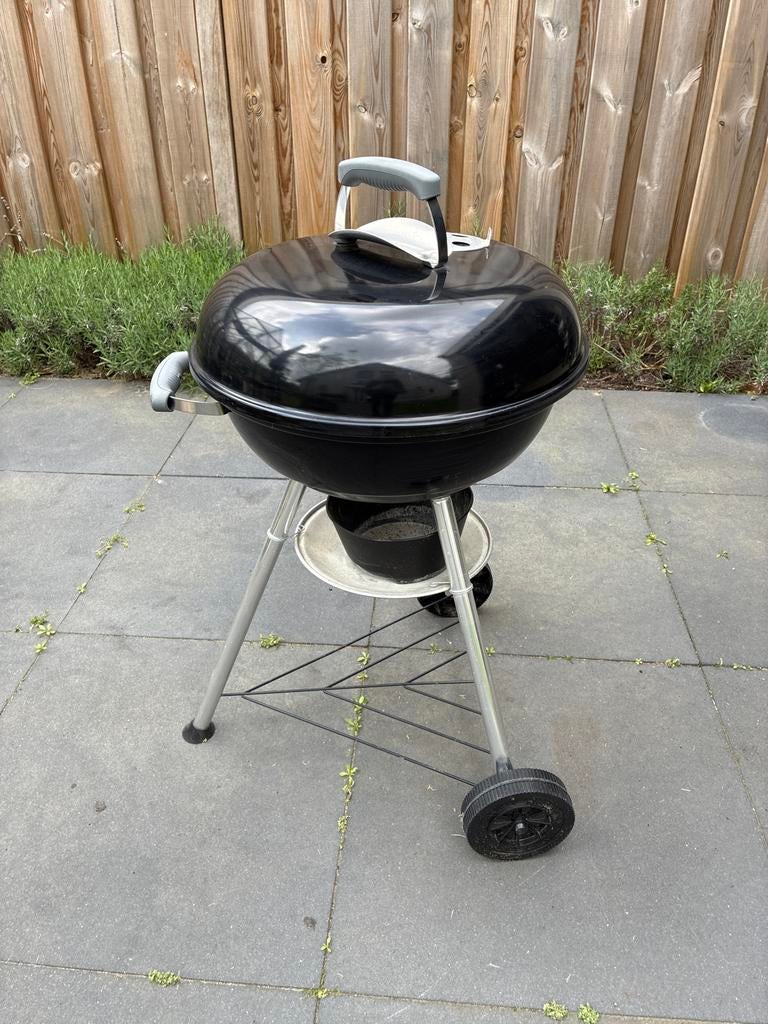 Weber Compact Kettle Houtskoolbarbecue 47 cm, Tuin en Terras, Houtskoolbarbecues, Ophalen, Gebruikt