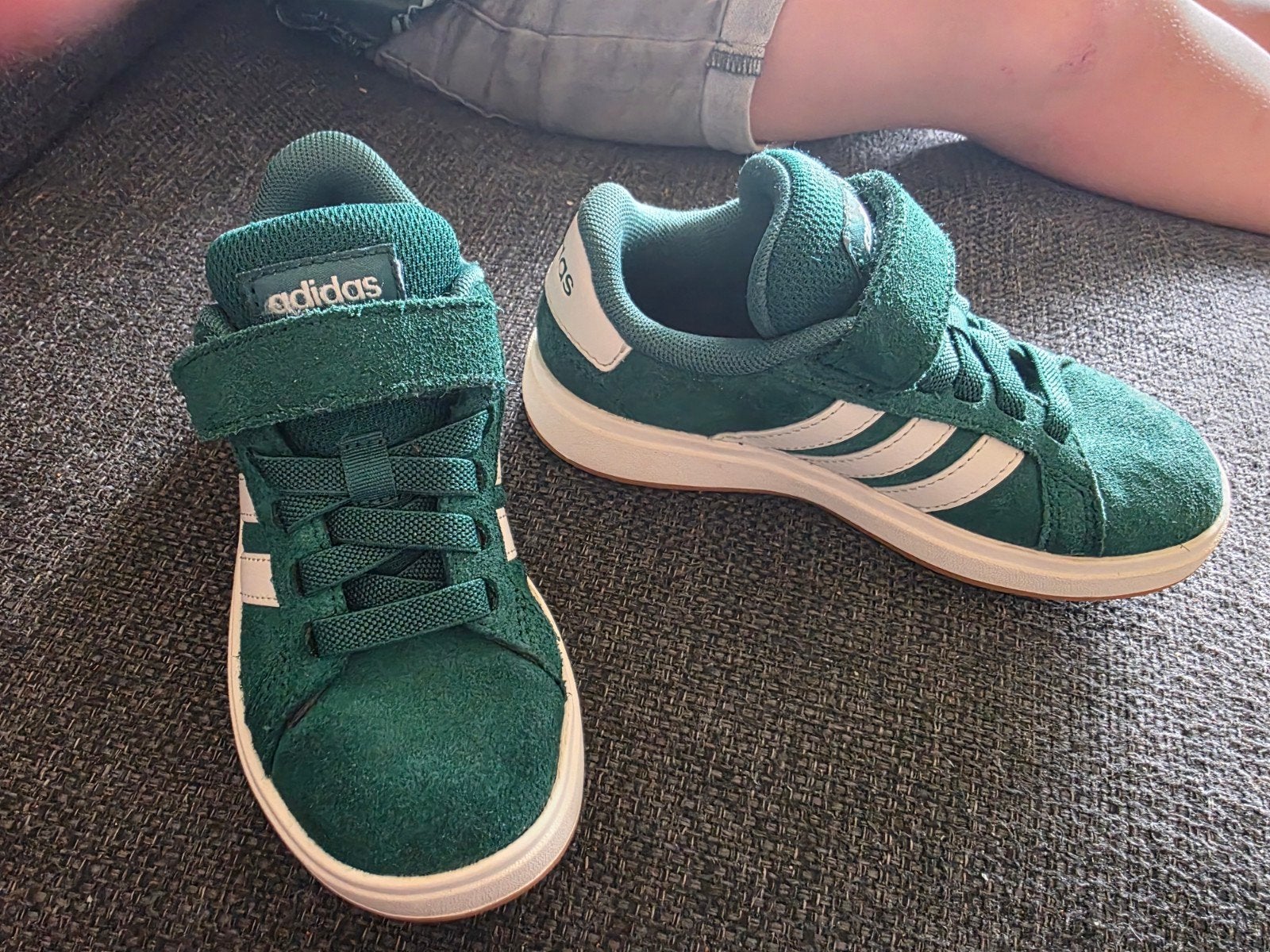 Adidas schoenen maat 28, Kinderen en Baby's, Kinderkleding | Schoenen en Sokken, Adidas, Nieuw, Ophalen of Verzenden, Jongen of Meisje