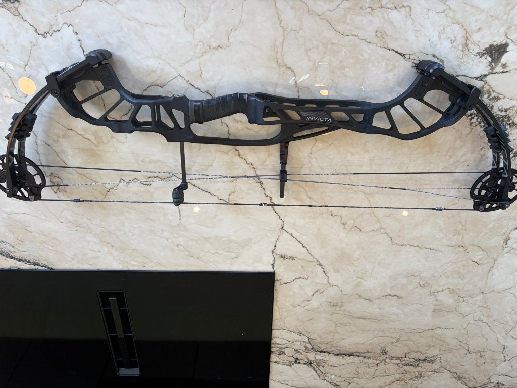 Hoyt Invicta Compound boog, Ophalen of Verzenden, Gebruikt, Compoundboog