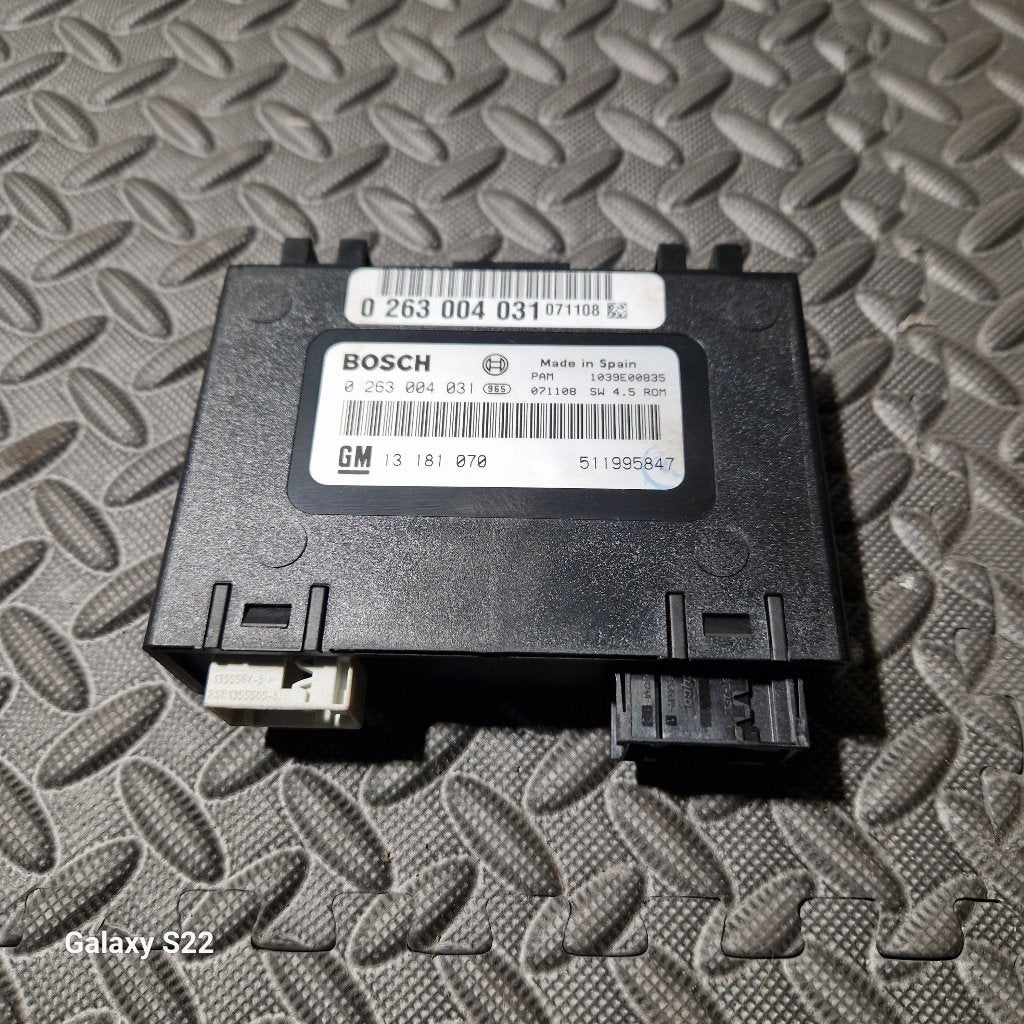 OPEL VECTRA C PDC MODULE 13181070, Bosch, Gebruikt, Contact@nl.bosch.com, Opel