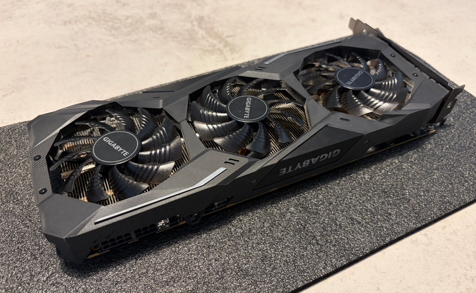 Gigabyte GeForce RTX 2070 Gaming 8GB, PCI-Express 3, Gebruikt, GDDR6, Ophalen of Verzenden