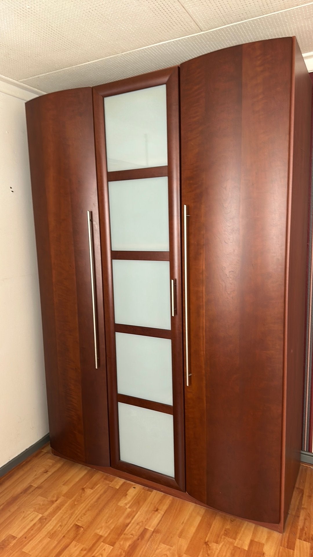 Kersen Houten kledingkast, Huis en Inrichting, Ophalen, Met deur(en), 200 cm of meer, 150 tot 200 cm